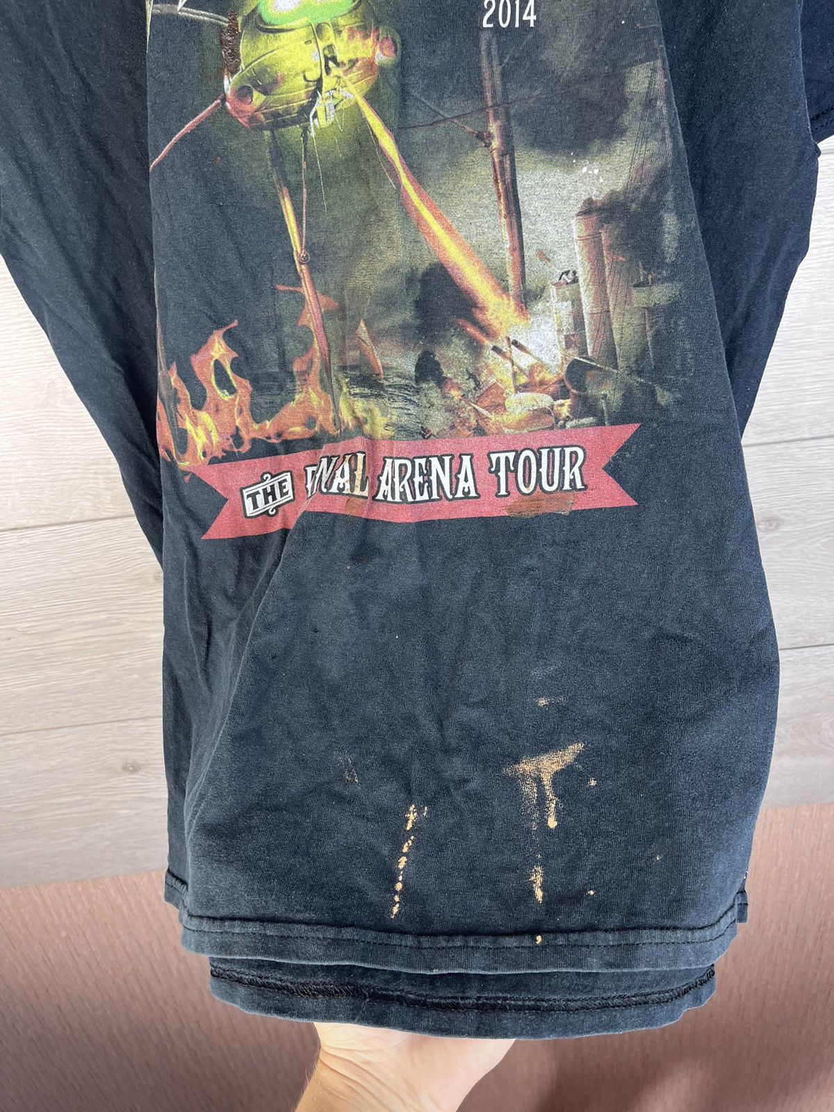 Gildan Men’s t-shirt War of the Worlds 2014s size Xl final arena Size US XL / EU 56 / 4 - 9 Thumbnail