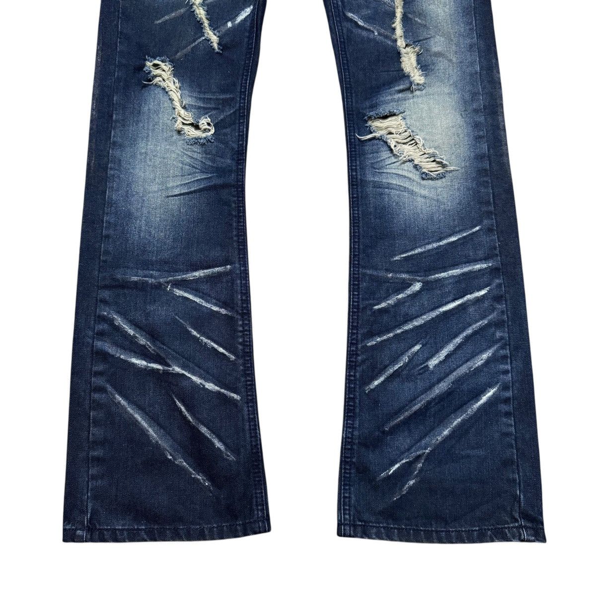 Le Grande Bleu (L.G.B.) Vice Fairy Whisker Distressed Denim Flare Jeans Size US 30 / EU 46 - 9 Thumbnail