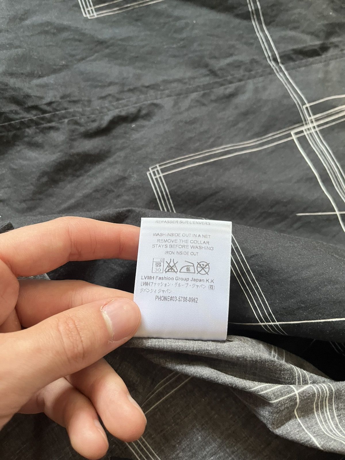 Givenchy Givenchy Cobra button up shirt A/W 2016 Riccardo Tisci Size US L / EU 52-54 / 3 - 18 Thumbnail