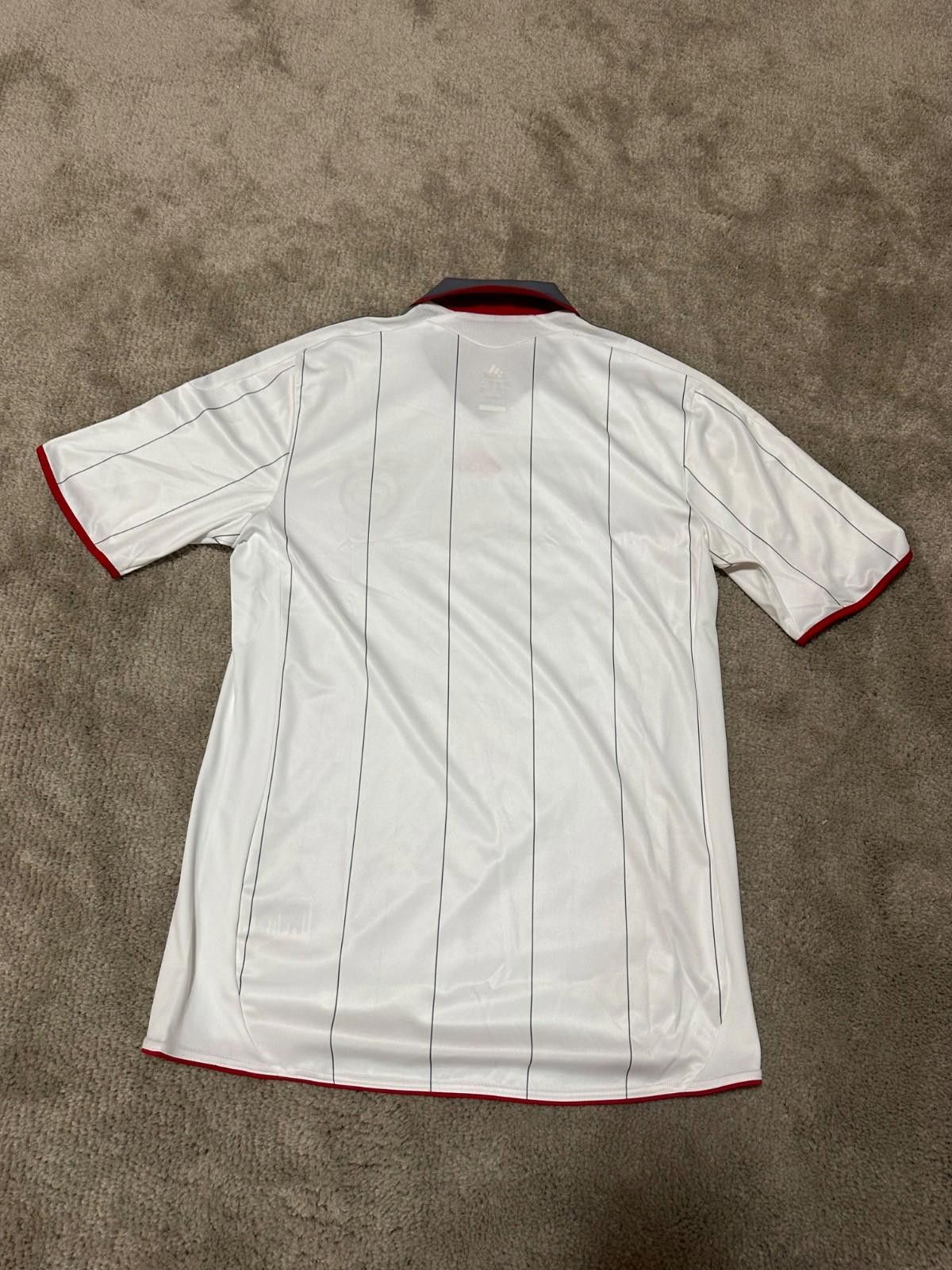 Adidas Bayern Munich Germany home football shirt 09/10 Adidas M Size US M / EU 48-50 / 2 - 7 Thumbnail