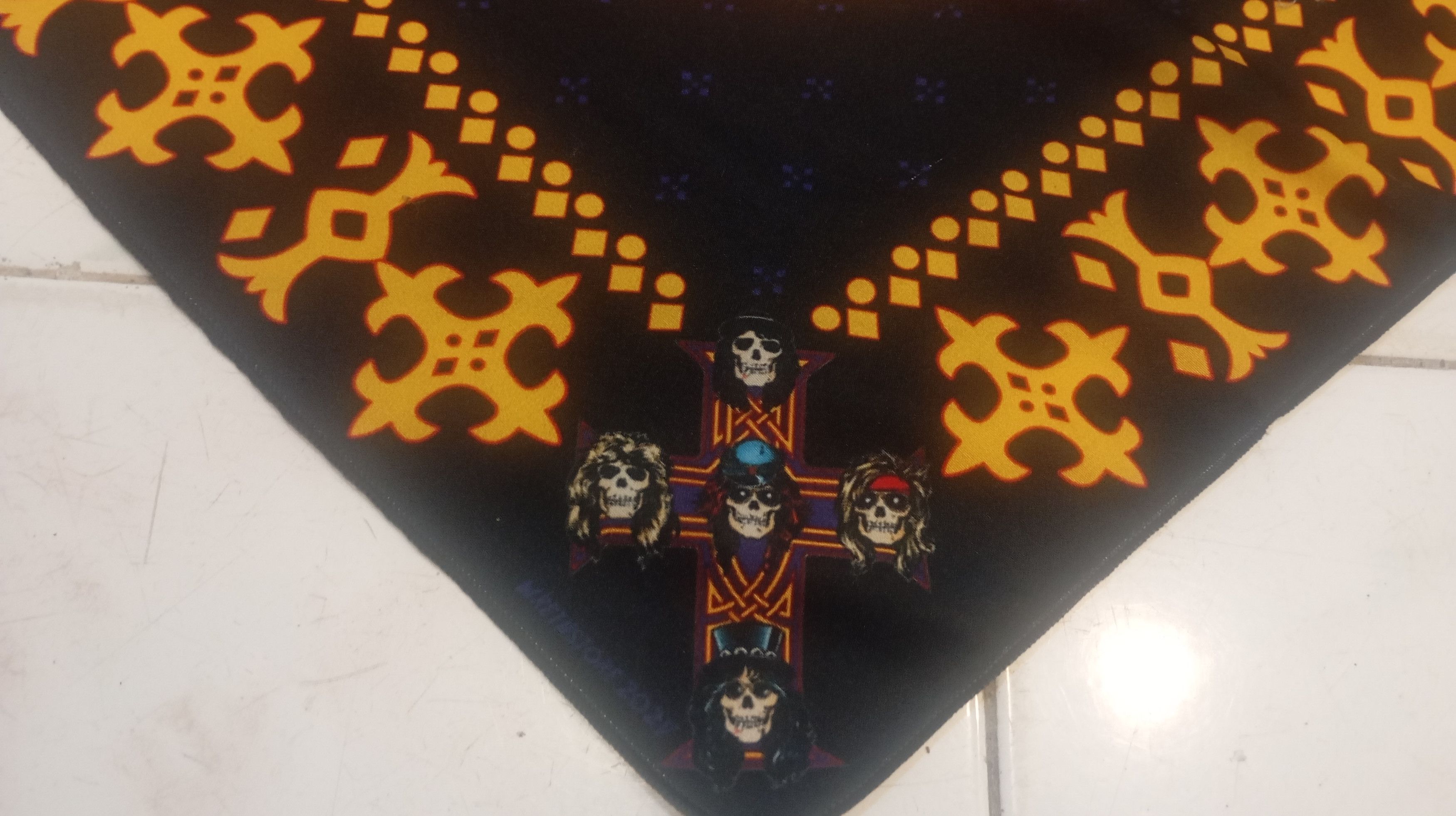 Band Tees Skulls Bandana Handkerchief Rock Band Streetwear Size ONE SIZE - 3 Thumbnail