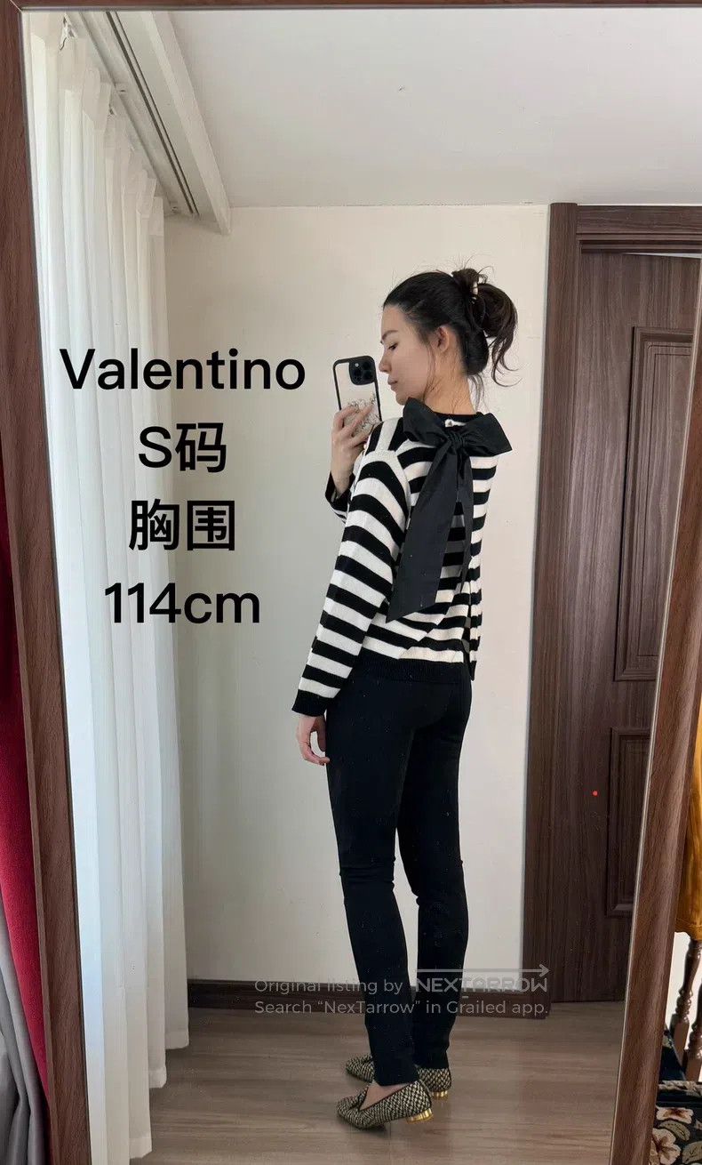 Valentino Valentino Cashmere sweater Size S / US 4 / IT 40 - 1 Thumbnail
