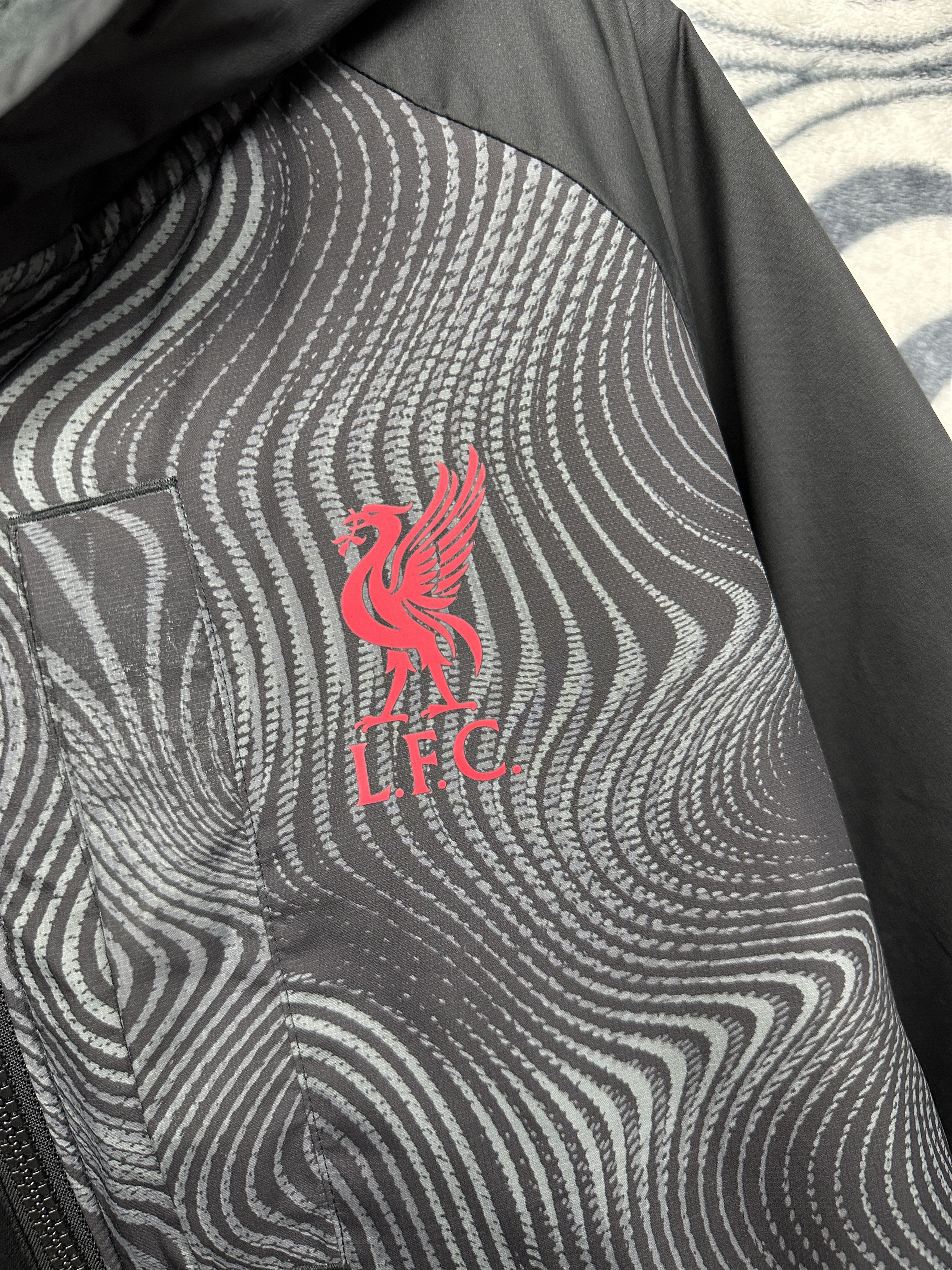 Nike Nike Liverpool Big Swoosh Nylon + Fleece Jacket Y2K Size US L / EU 52-54 / 3 - 5 Thumbnail
