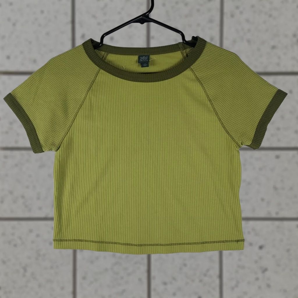 Vintage Wild Fable Womens Crop Top Green Short Sleeve Lightweight M Size M / US 6-8 / IT 42-44 - 1 Thumbnail