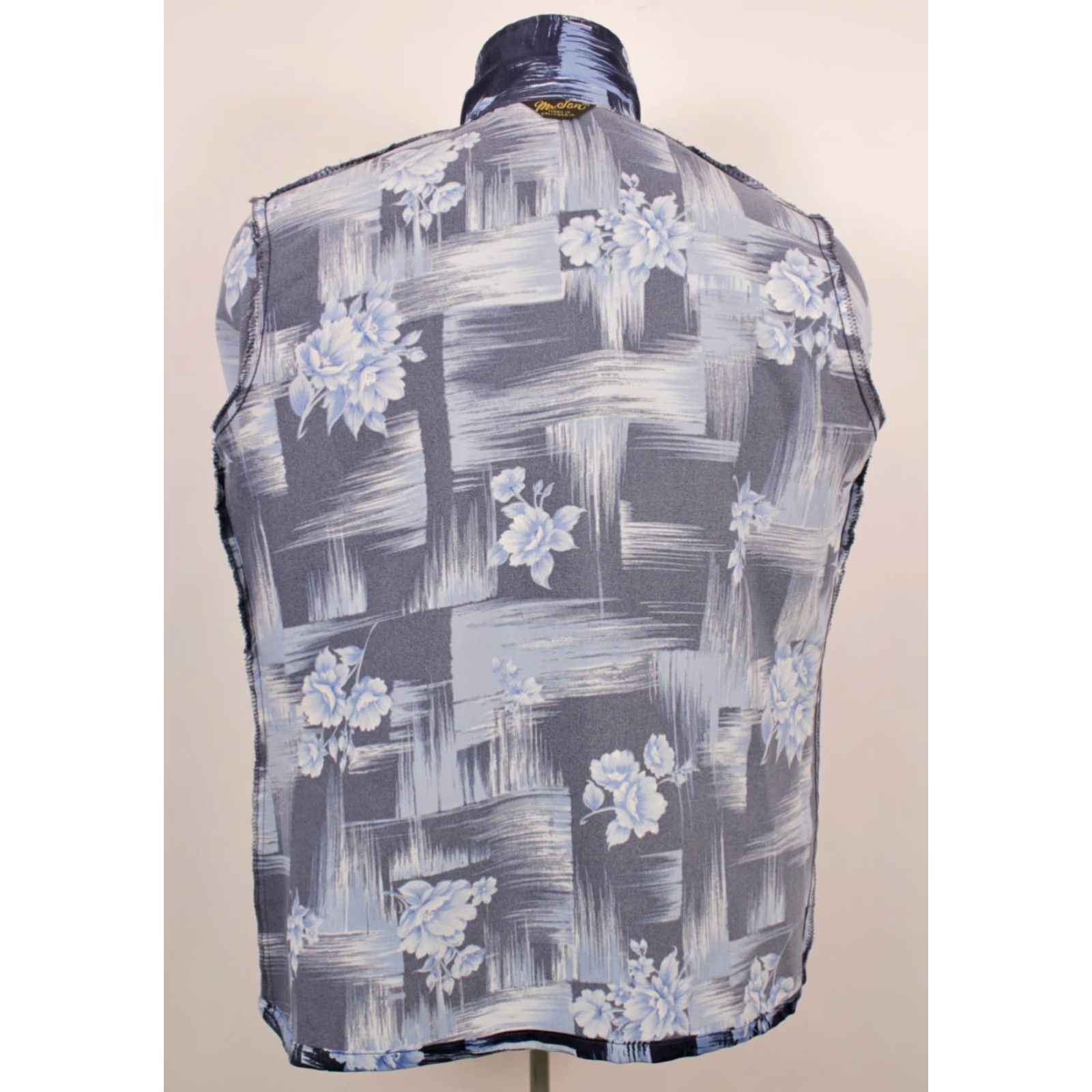 Vintage VINTAGE Mr. Jan 70s Blue Floral Polyester Shirt M Adult Regular Blue 1970s Disco Button-Front Mens Size US M / EU 48-50 / 2 - 3 Thumbnail