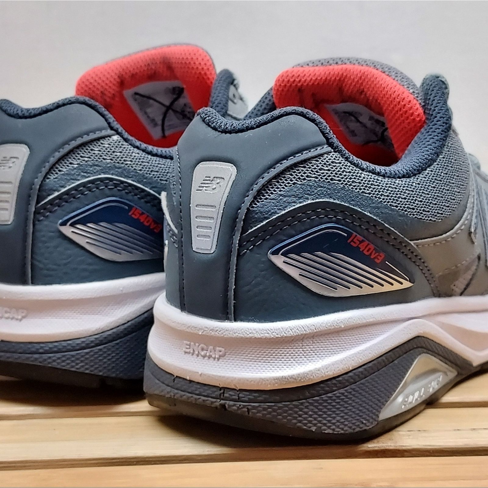 New Balance New Balance Womens | Navy | 1540 v3 Athletic Shoes Size 8 Size US 8 / IT 38 - 3 Thumbnail