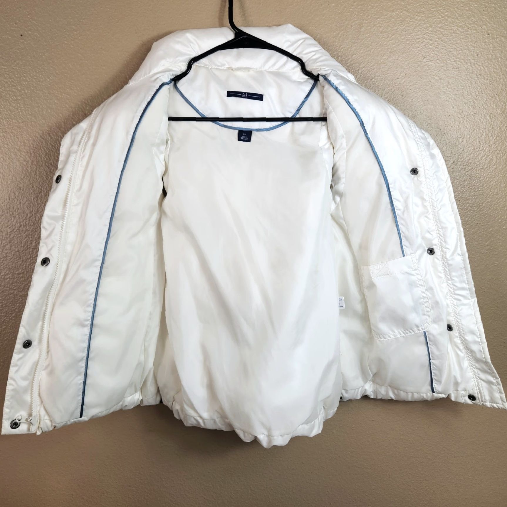 Gap Gap Womens White Down Zip Up Puffer Vest XS, Puffer, Vest, Down, Zip, White, Gap, Womens, XS Size XS / US 0-2 / IT 36-38 - 3 Thumbnail