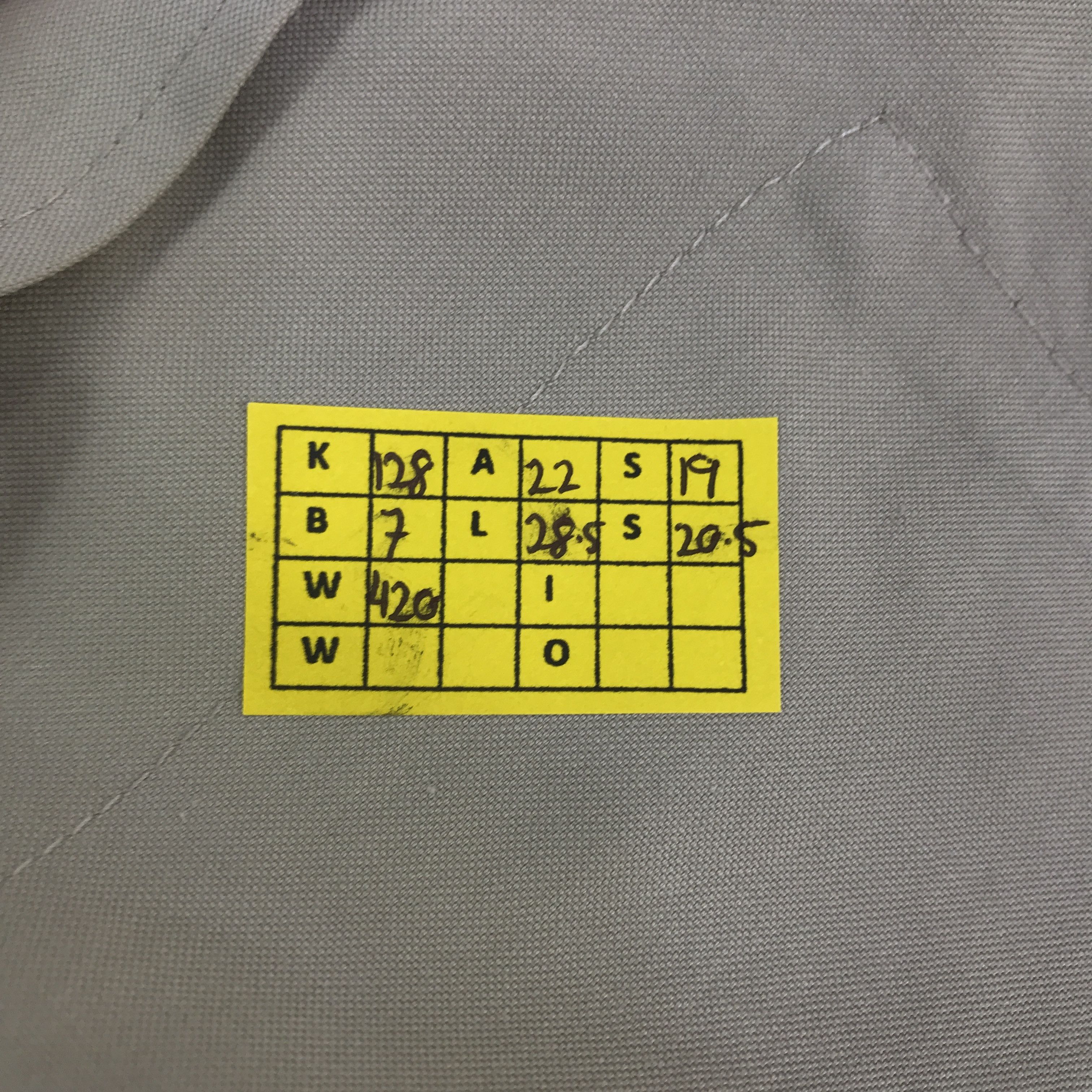 Burberry Vintage burberry Button Design Woman jacket K128B7 Size US M / EU 48-50 / 2 - 15 Thumbnail