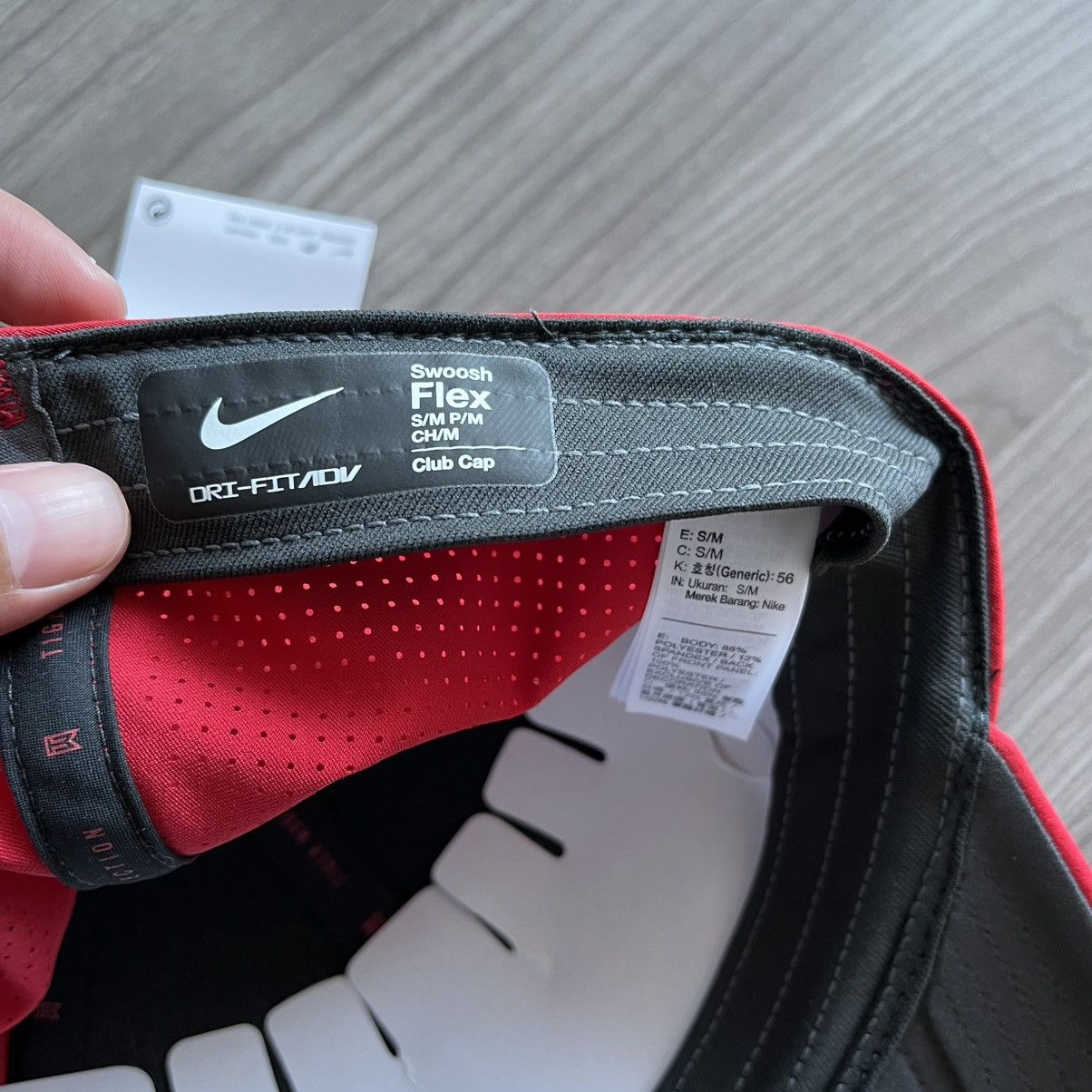 Nike × Tiger Woods Nike Golf Dri-Fit ADV Club Cal Tiger Woods in Red Size ONE SIZE - 6 Thumbnail