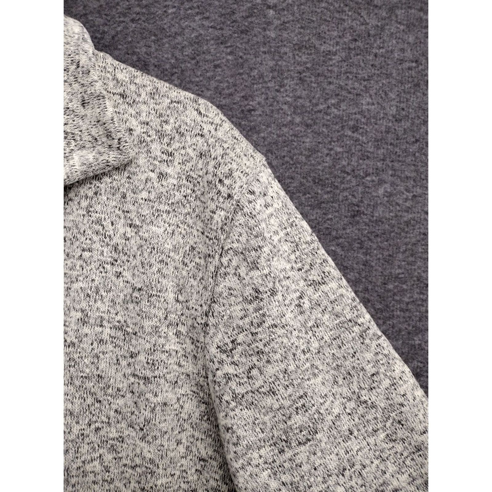Vintage H2H Mens XL Long Sleeve Pullover Sweater Gray, Shawl Collar, Button Accent, Casual Knit Pullover, Vintage No, Classic Fit, Winter/Fall, Men Size US XL / EU 56 / 4 - 7 Thumbnail