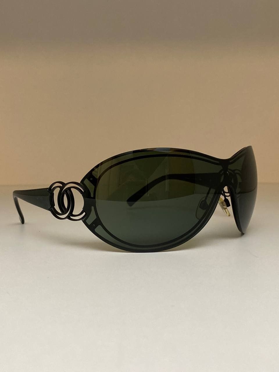 Coco Chanel Chanel Vintage Shades CHANEL CC Logo COCO Black Shield