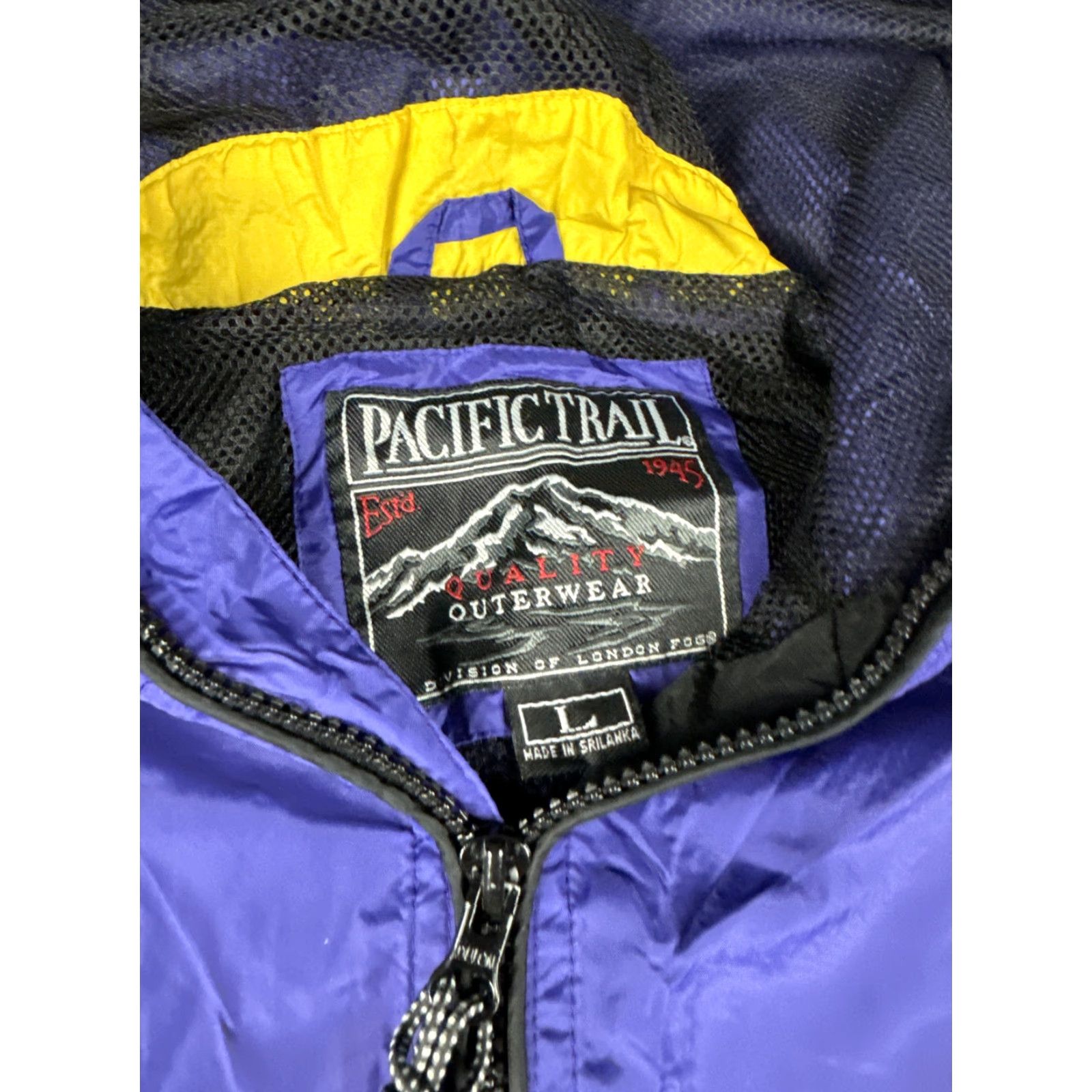 Vintage VINTAGE Pacific Trail Seattle Hoodie Windbreaker Jacket L Men Blue Yellow Mens Size US L / EU 52-54 / 3 - 4 Thumbnail