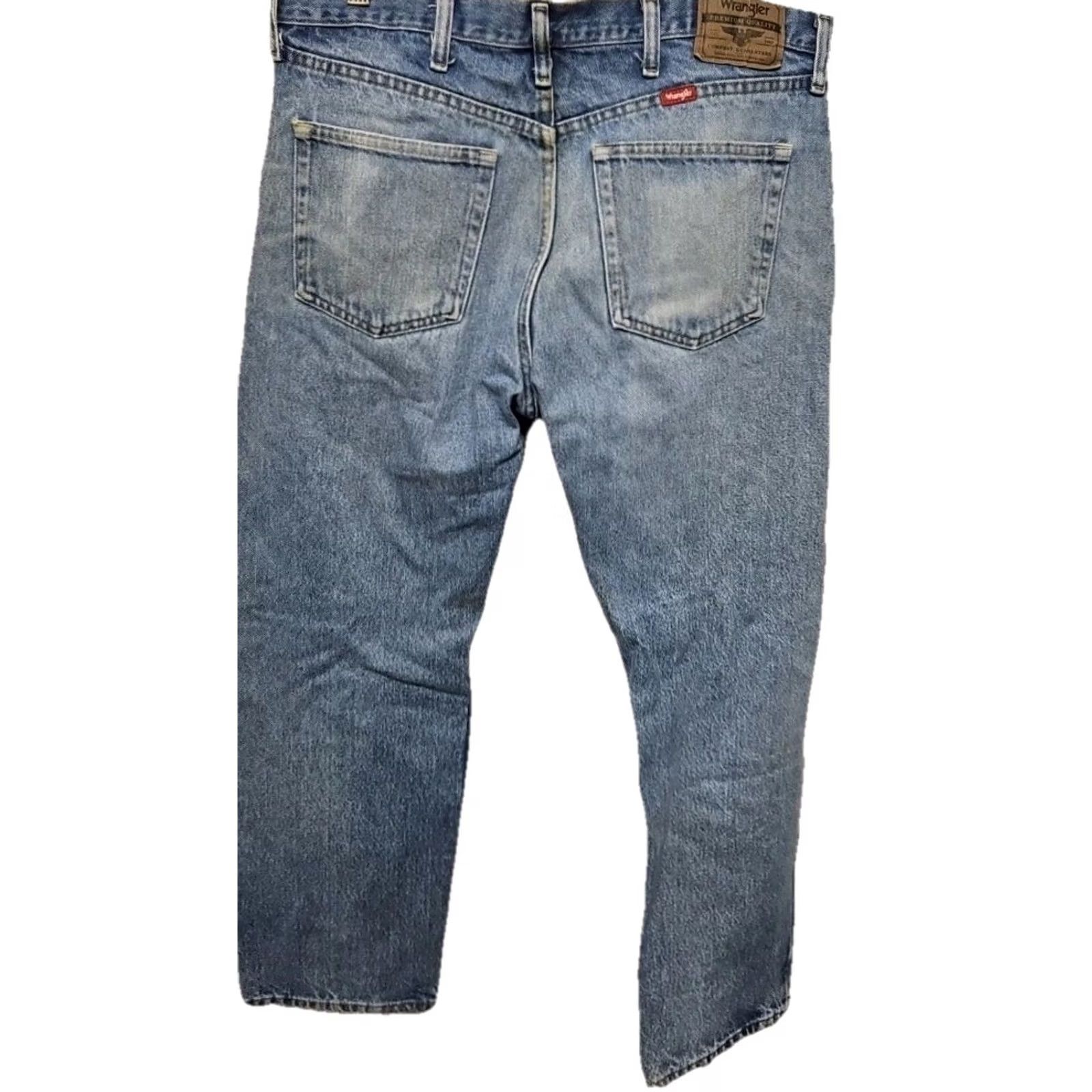 Wrangler Wrangler Jeans Men 36x30 Regular Fit Blue 100% Cotton Denim Straight Mid Rise Baggy? Wait – no extra words Size US 36 / EU 52 - 4 Thumbnail