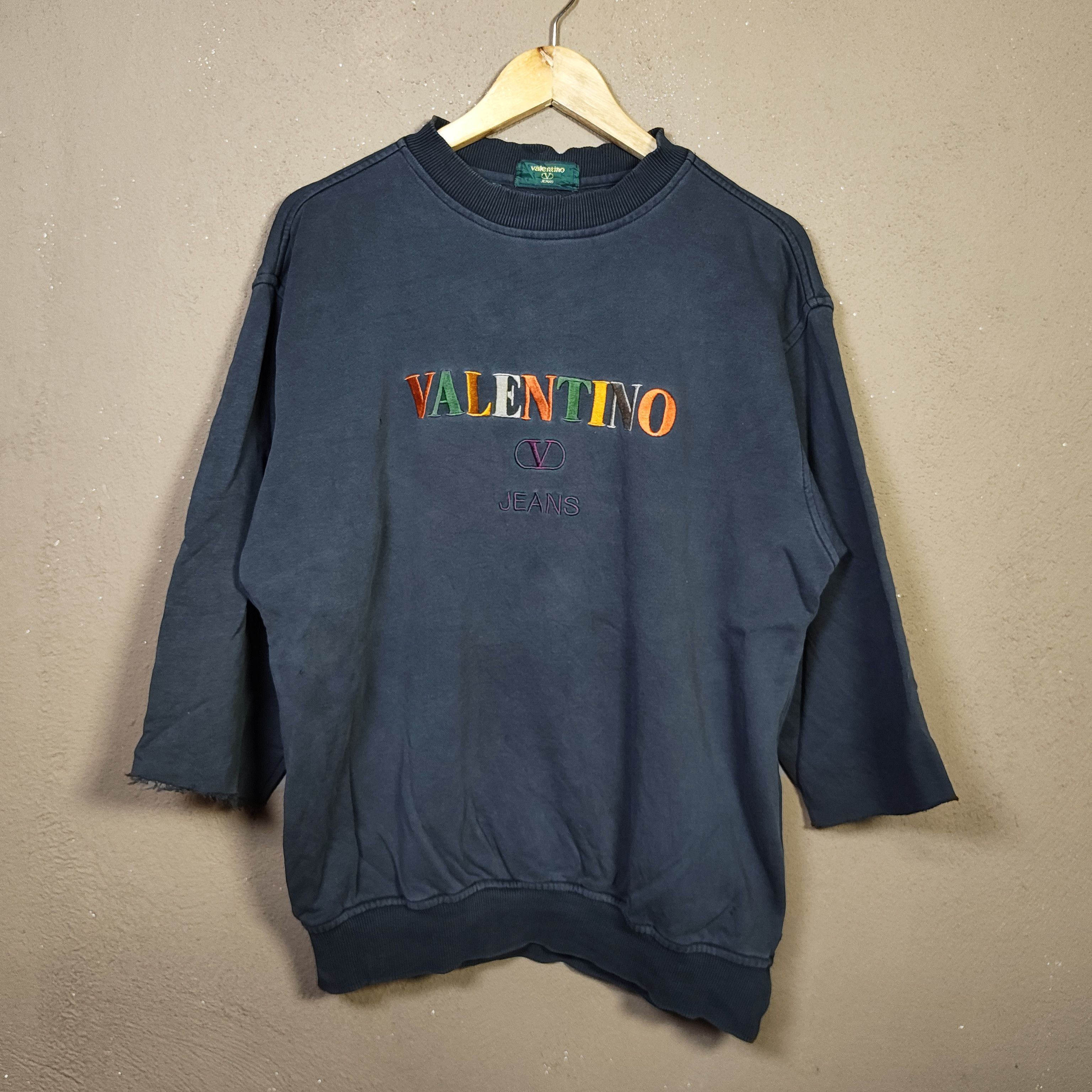 Valentino Vintage Distressed VALENTINO Embroidered Logo Sweatshirt Size US L / EU 52-54 / 3 - 1 Thumbnail