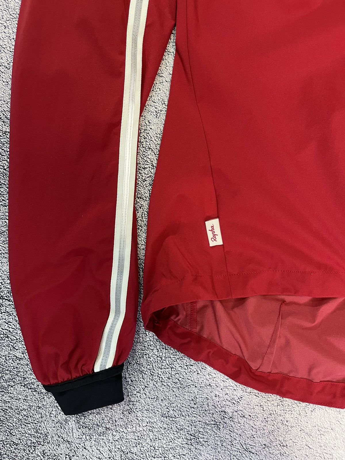 Rapha Rapha Women’s Wind Jacket SizeM Red Cycling Reflective Shell Size M / US 6-8 / IT 42-44 - 7 Thumbnail