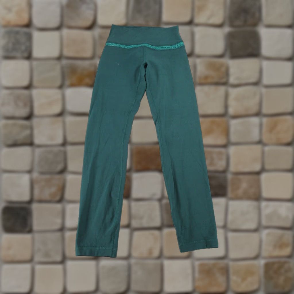 Lululemon VINTAGE or NEW? Size 27" / US 4 / IT 40 - 1 Thumbnail