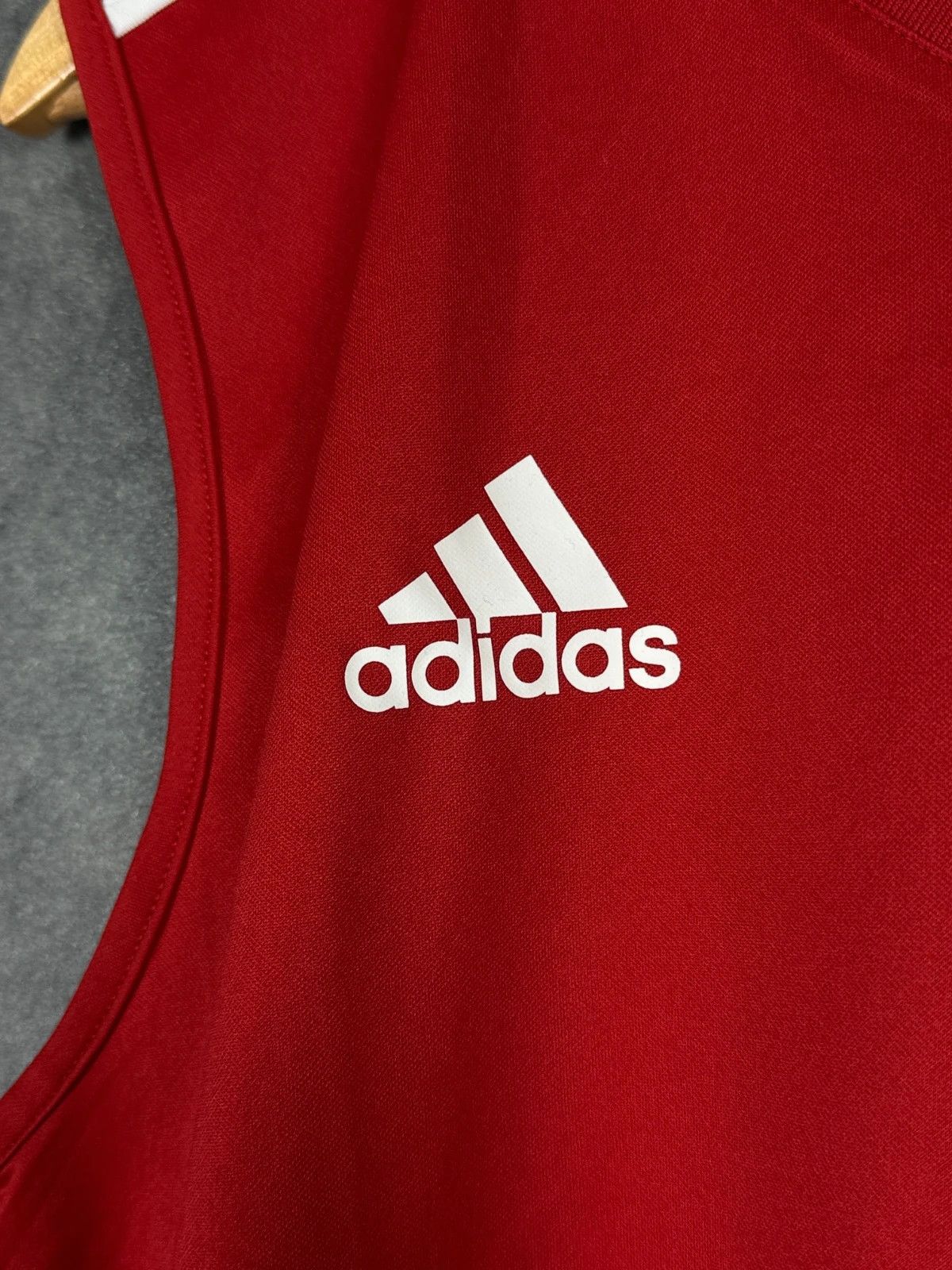 Adidas Adidas Bayern Munich Training Sleeveless Shirt Size US M / EU 48-50 / 2 - 6 Thumbnail