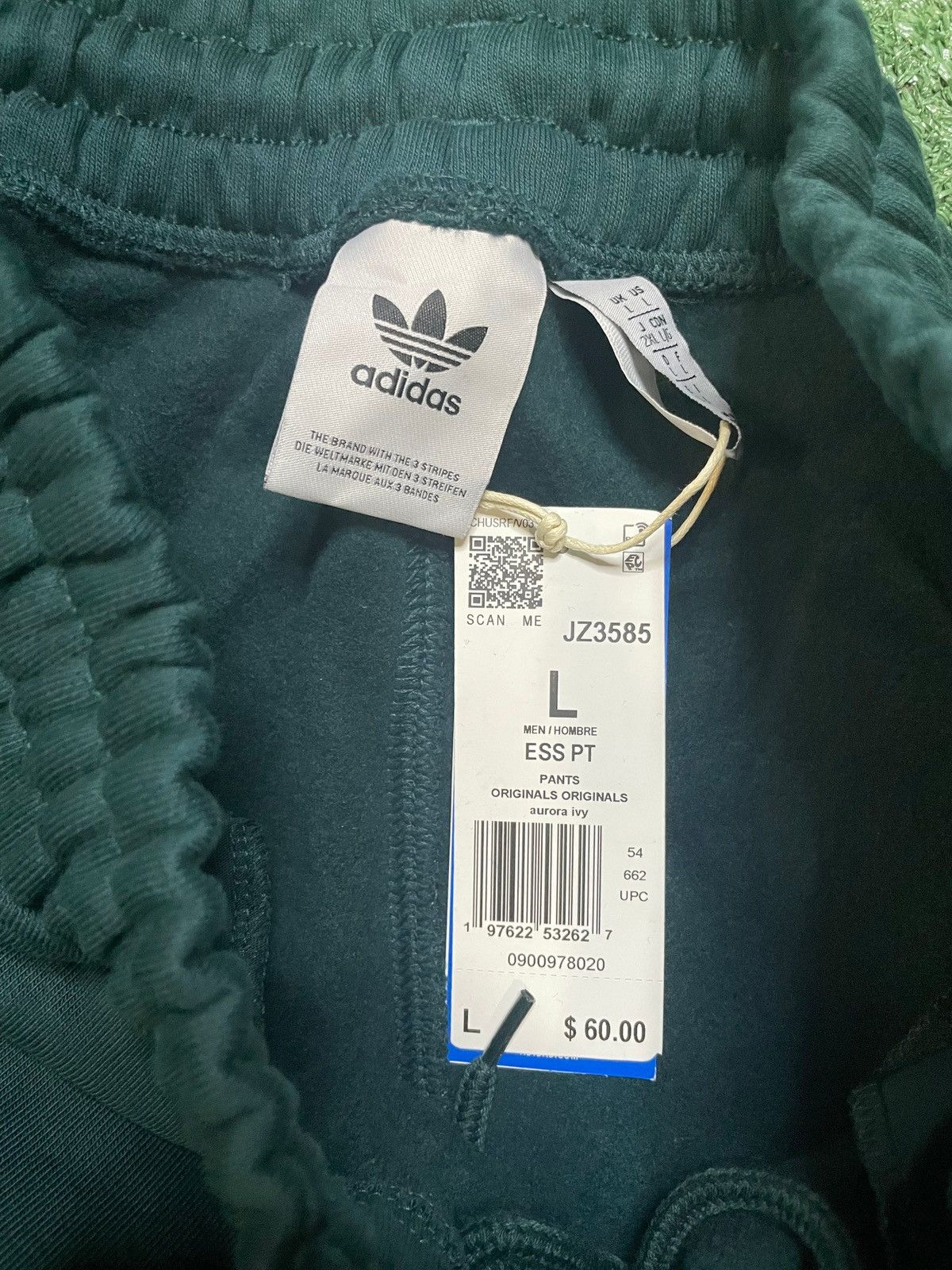 Adidas Adidas Aurora ivy sweatsuit Size US L / EU 52-54 / 3 - 7 Thumbnail