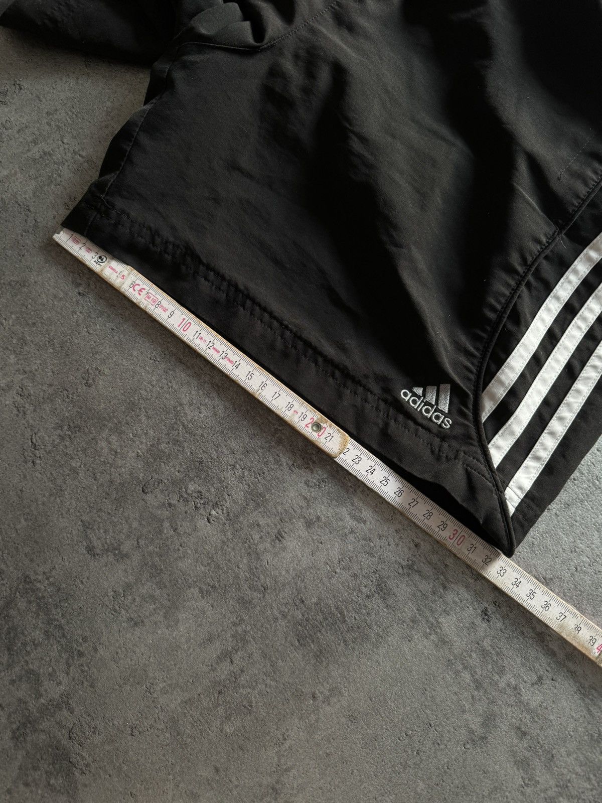 Adidas × Vintage Vintage Y2K Adidas Pinterest Shorts Streetwear 90s Size US 32 / EU 48 - 16 Thumbnail