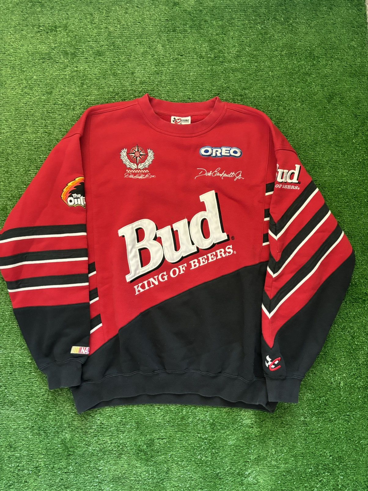Chase Authentics × NASCAR Vintage Dale Earnhardt Budweiser crew neck Size US XL / EU 56 / 4 - 1 Thumbnail