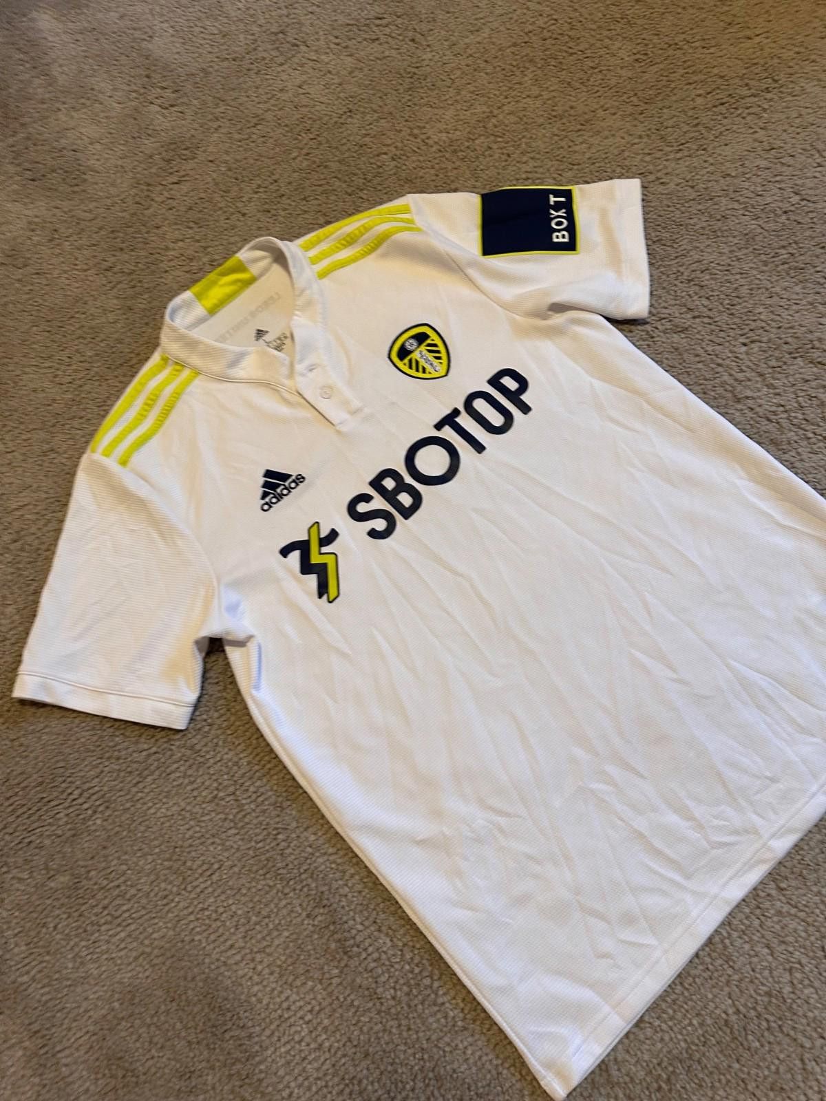 Adidas LEEDS UNITED 2021 2022 HOME FOOTBALL SHIRT SOCCER JERSEY Size US L / EU 52-54 / 3 - 3 Thumbnail