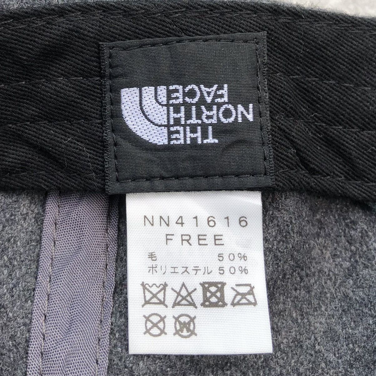 The North Face The North Face / TNF Logo Flannel Cap NN41616 (unisex) Size ONE SIZE - 8 Thumbnail