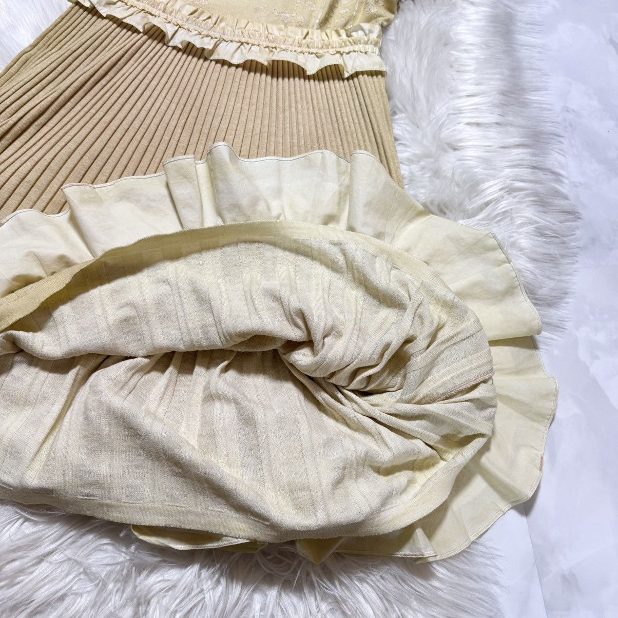 Chanel Authentic runway, Chanel COCO flower, frill, gradient dress, Size XS / US 0-2 / IT 36-38 - 7 Thumbnail