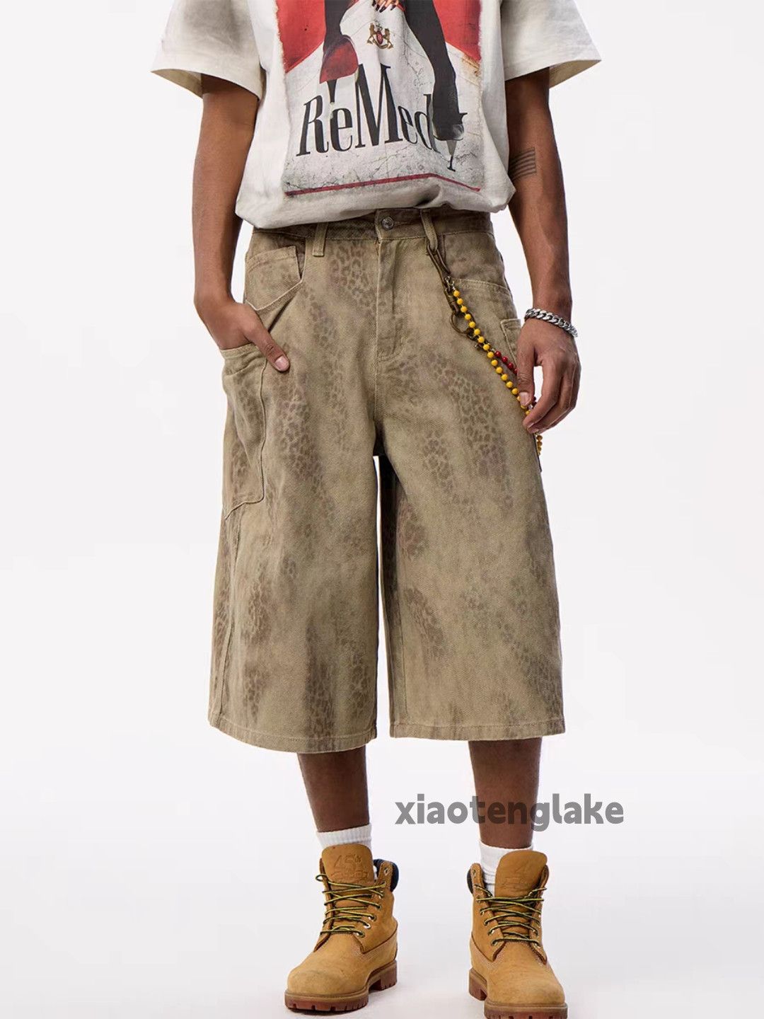 Designer × Japanese Brand × Vintage Unisex outdoor utility snake pattern graphic cargo shorts Size US 26 / EU 42 - 1 Thumbnail