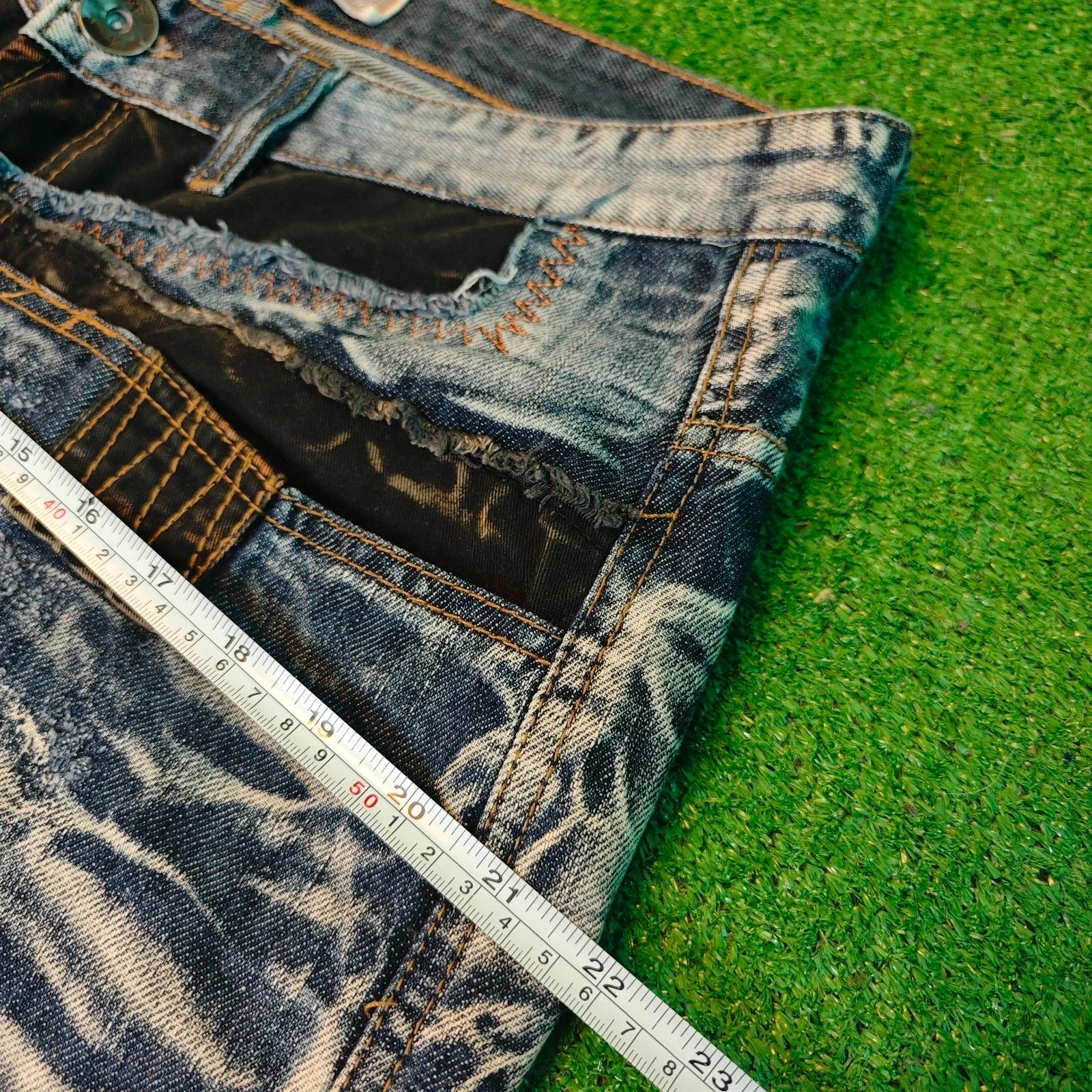 Vintage Kosmo Lupo K&M Denim Shorts mens 34 y2k oldschool drip Size US 34 / EU 50 - 14 Thumbnail