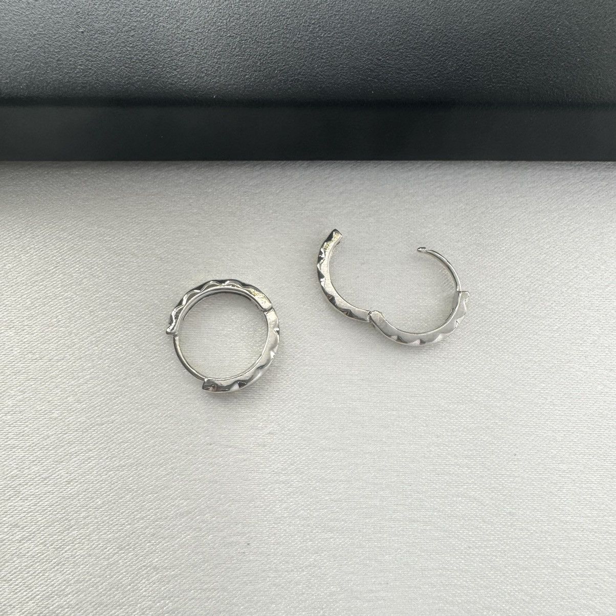 Other Small Silver Hoop Earrings for Men Women Unisex Style Size ONE SIZE - 3 Thumbnail
