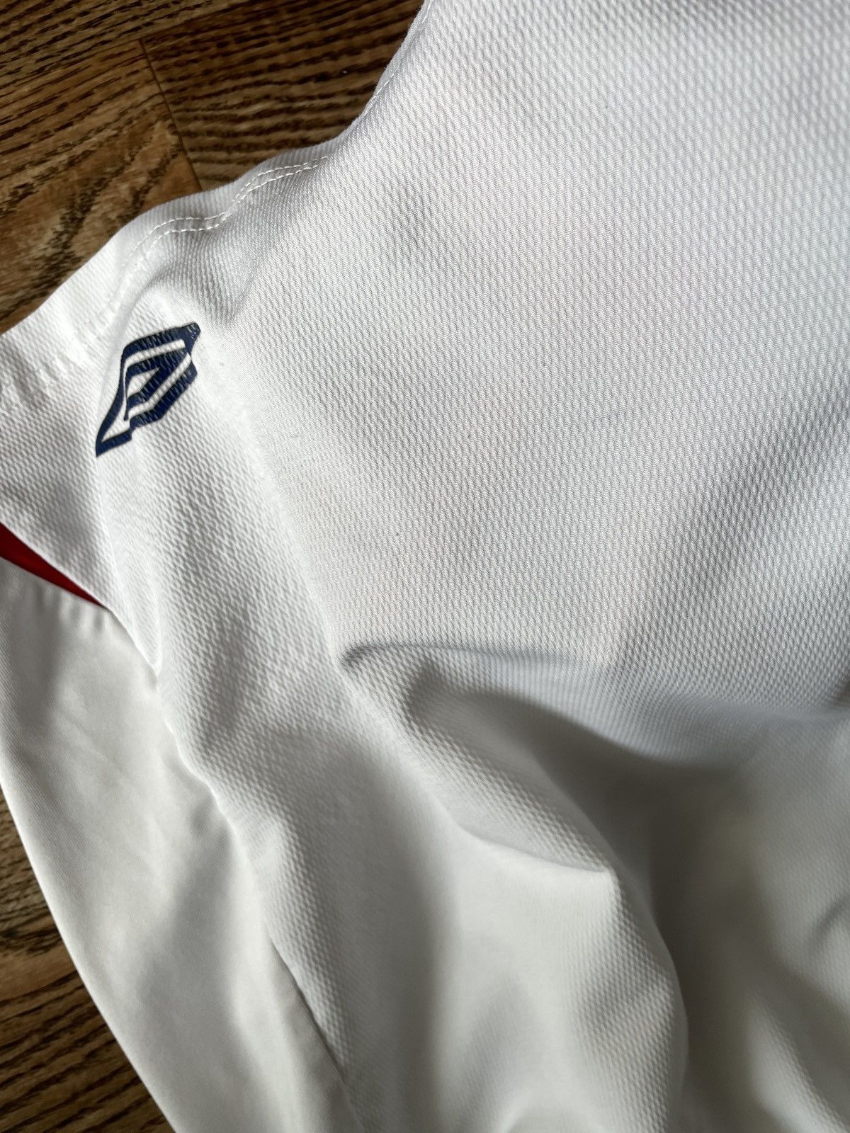 Umbro × Vintage Vintage 90s Umbro England shorts streetwear style size XL Size US 35 - 10 Thumbnail