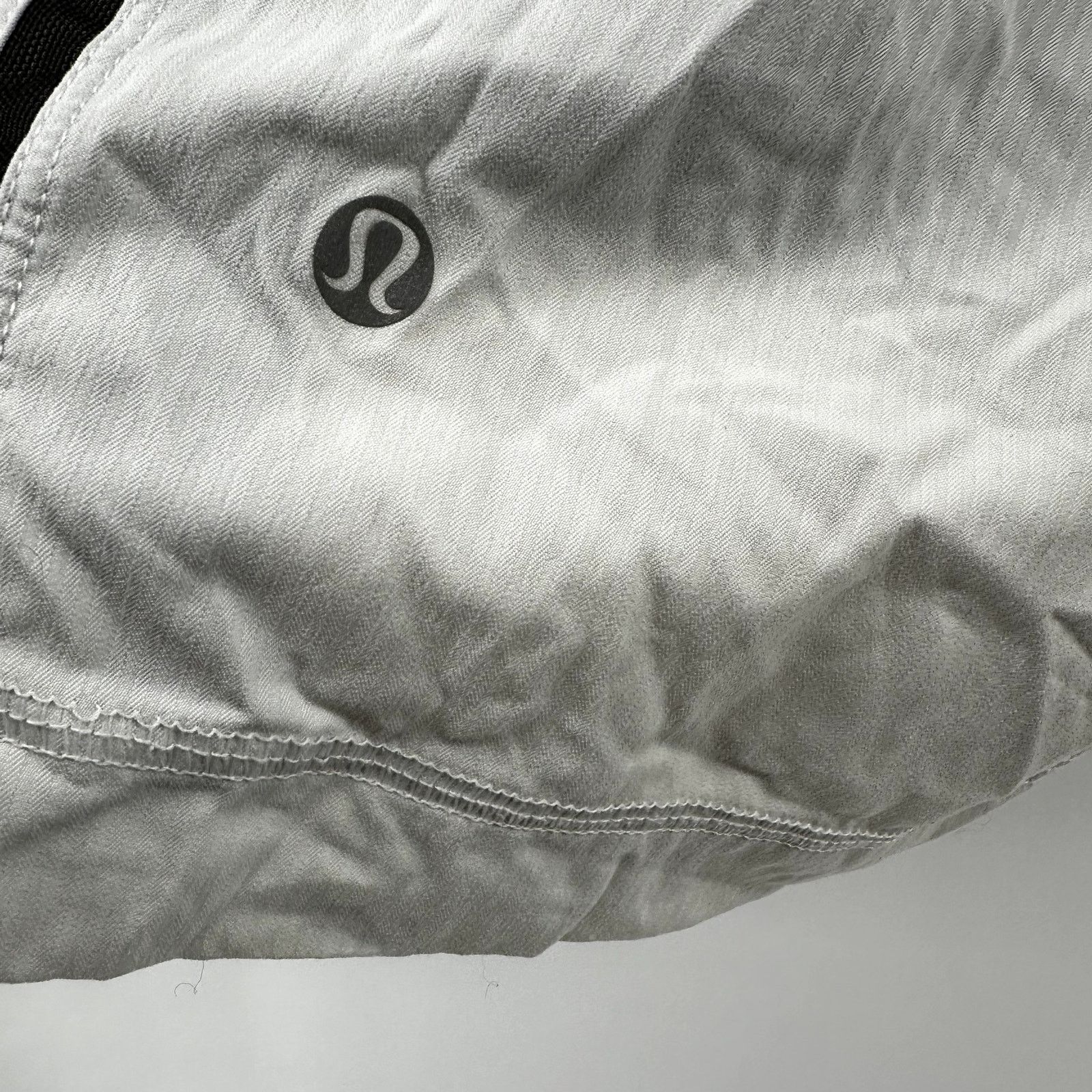 Lululemon Lululemon Run Response Short Black Mesh Trim Pull On White M Size US 34 / EU 50 - 3 Thumbnail