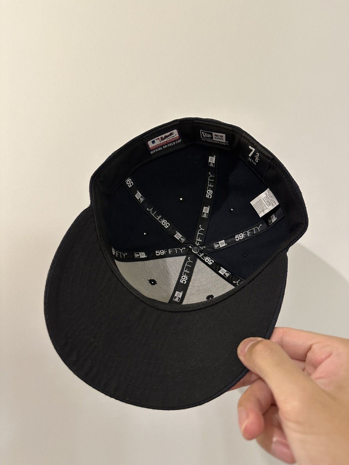 New Era Yankees 59FIFTY Fitted Cap (NO NEW ERA FLAG) - Sz 7 3/8 Size ONE SIZE - 3 Thumbnail
