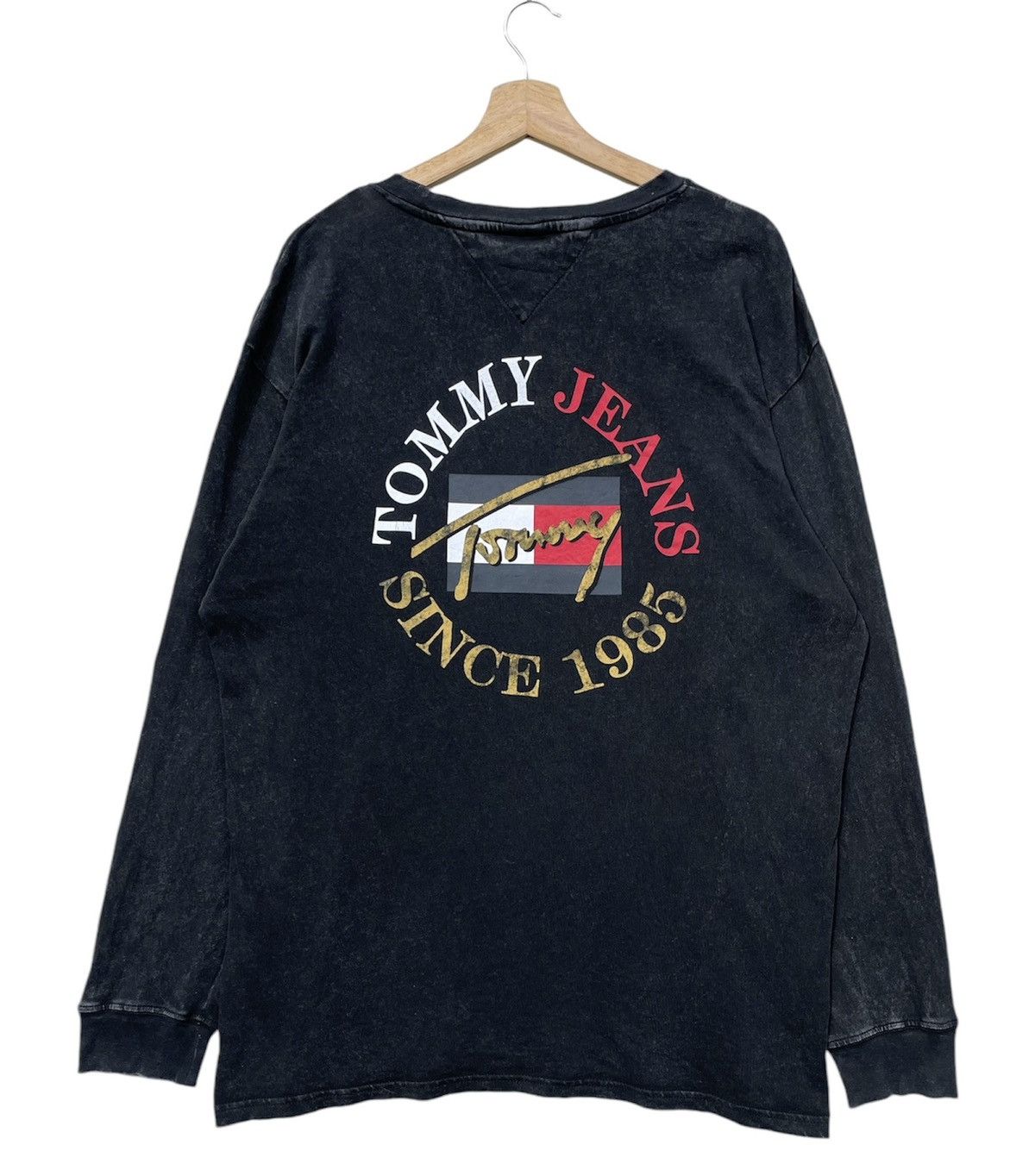 RARE🔥 Tommy Jeans Longsleeve Shirt