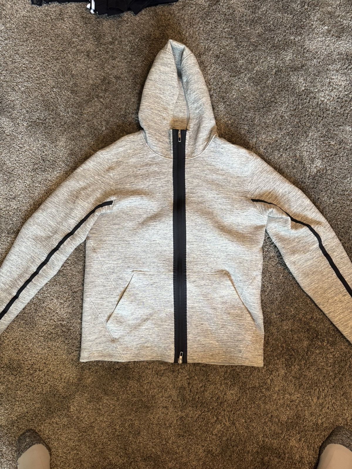 Lululemon Lululemon zip up jacket Size US XL / EU 56 / 4 - 1 Thumbnail
