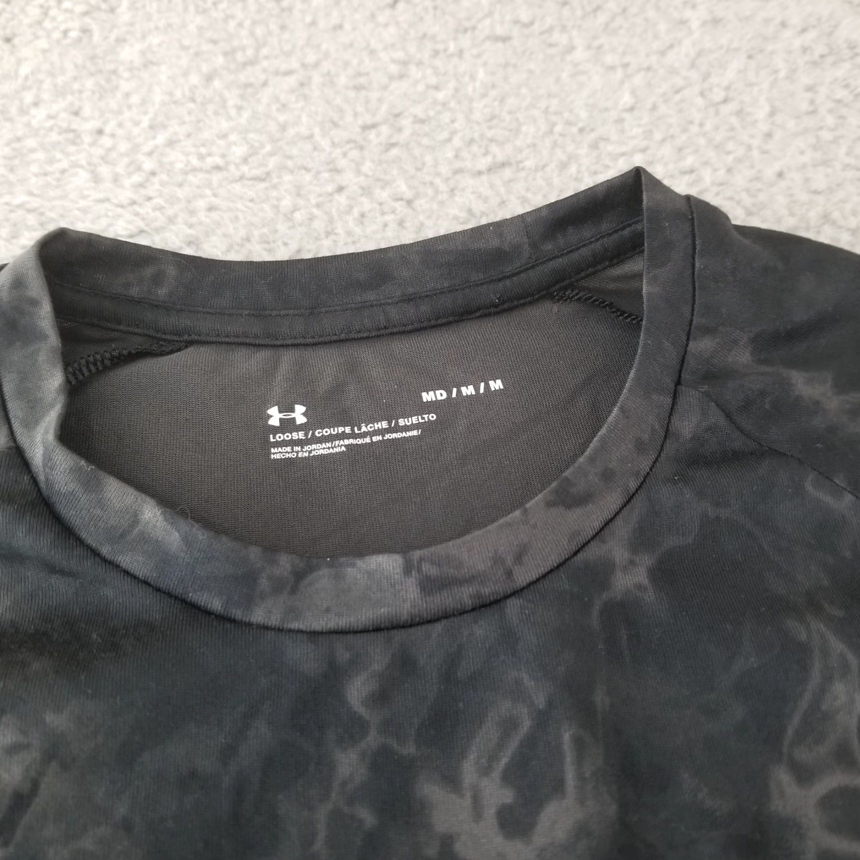 Under Armour Under Armour Shirt Mens M Black Smoke Loose Fit Crewneck Running Athletic Size US M / EU 48-50 / 2 - 3 Thumbnail
