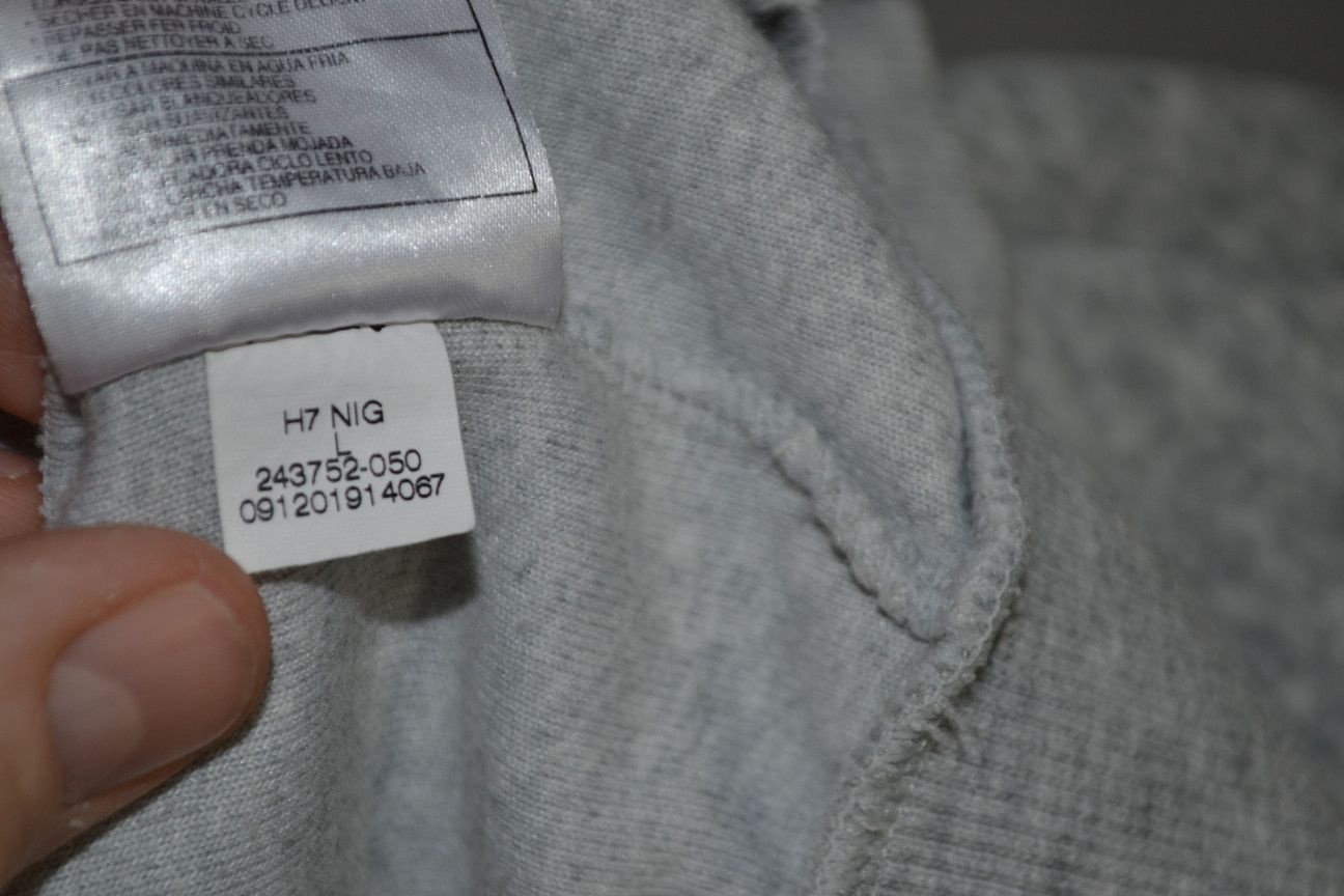 Jordan Brand × Nike × Vintage Vintage Nike Air Jordan Velvet Jacket L Size US L / EU 52-54 / 3 - 10 Thumbnail