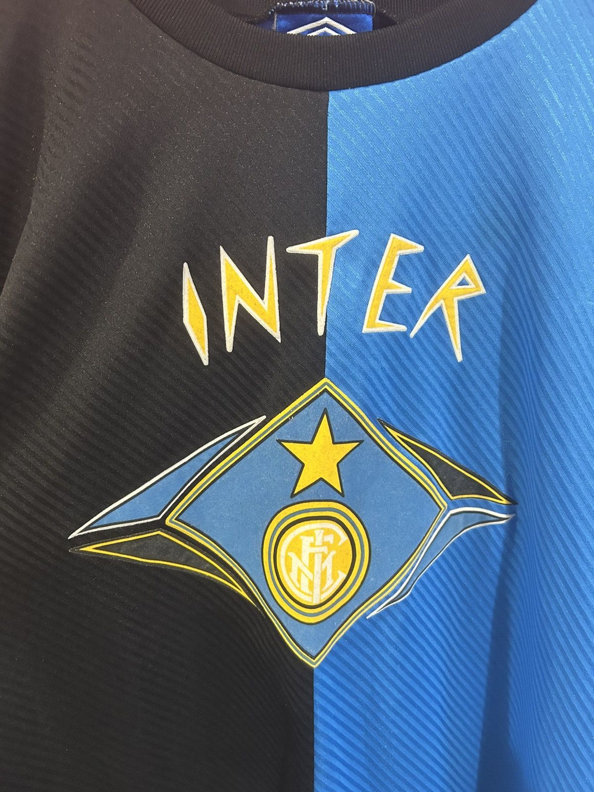 Umbro Rare Inter Training shirt 1992-1993 Size US L / EU 52-54 / 3 - 2 Thumbnail