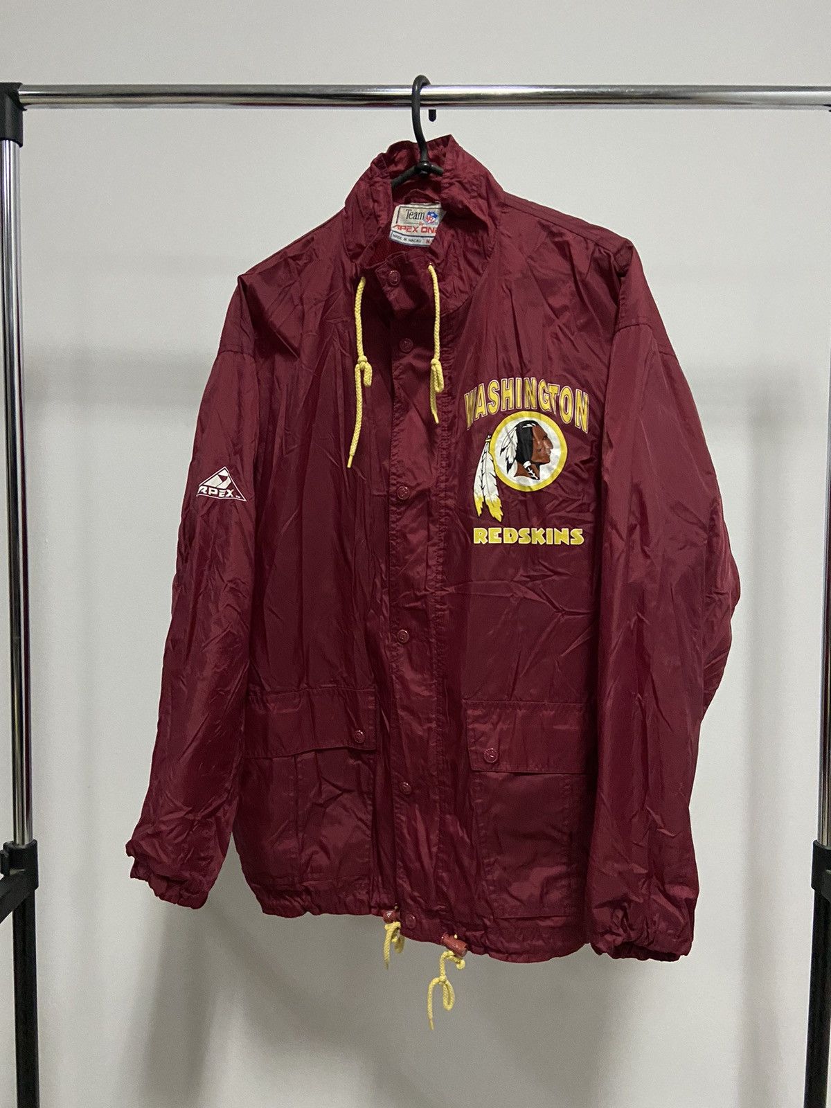 Apex One × NFL × Vintage Washington redskins NFL rugby big logo jacket vintage nylon Size US M / EU 48-50 / 2 - 2 Thumbnail