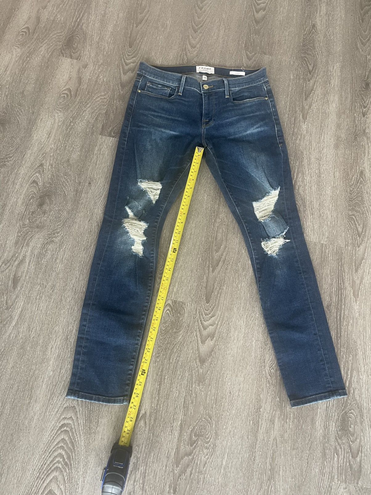Frame Frame Le Garcon Size 26 Dark Wash Distressed Skinny Jeans Size 26" / US 2 / IT 38 - 4 Thumbnail