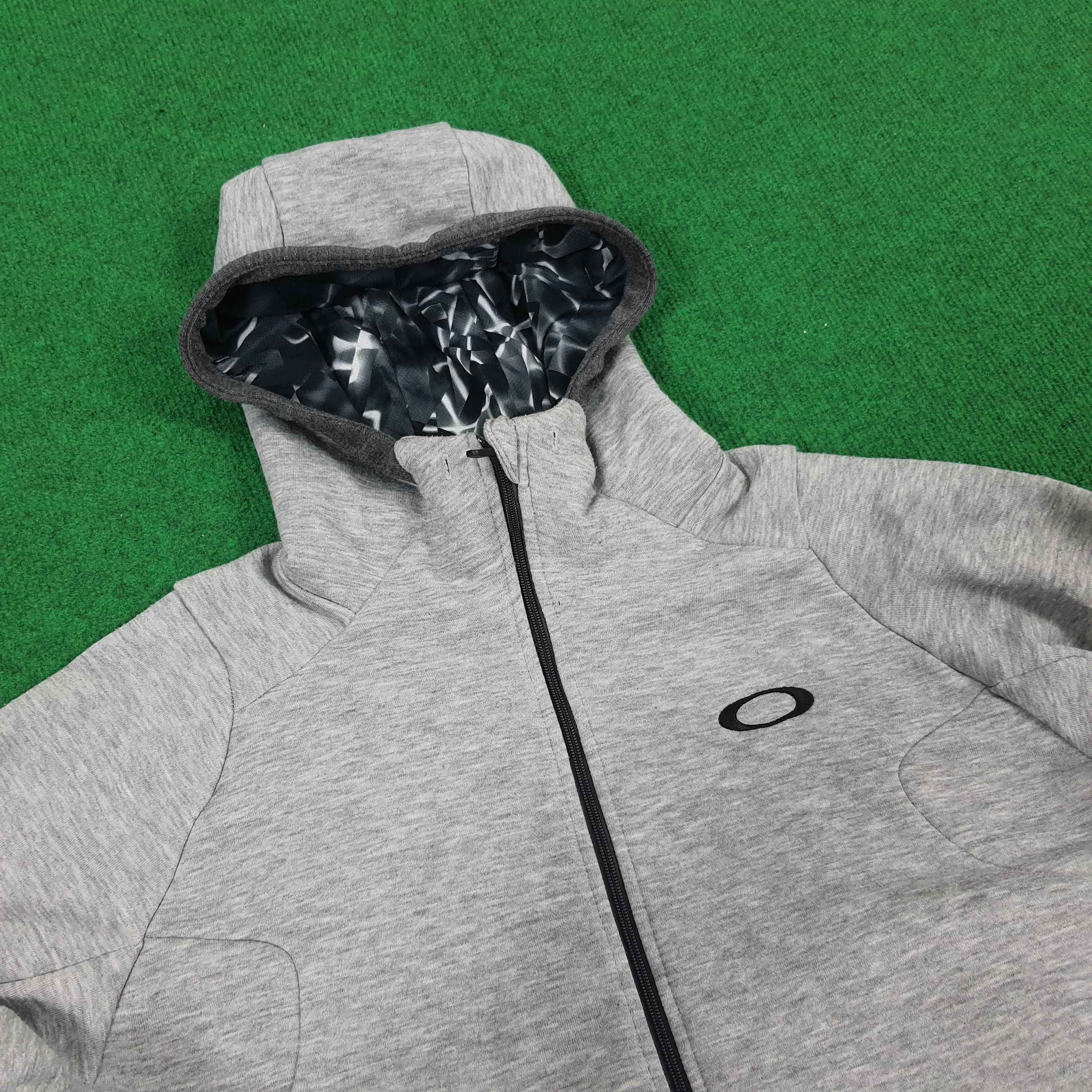 Oakley Vintage Oakley Camo Zipper Sweatshirts Hoodies Size US M / EU 48-50 / 2 - 4 Thumbnail