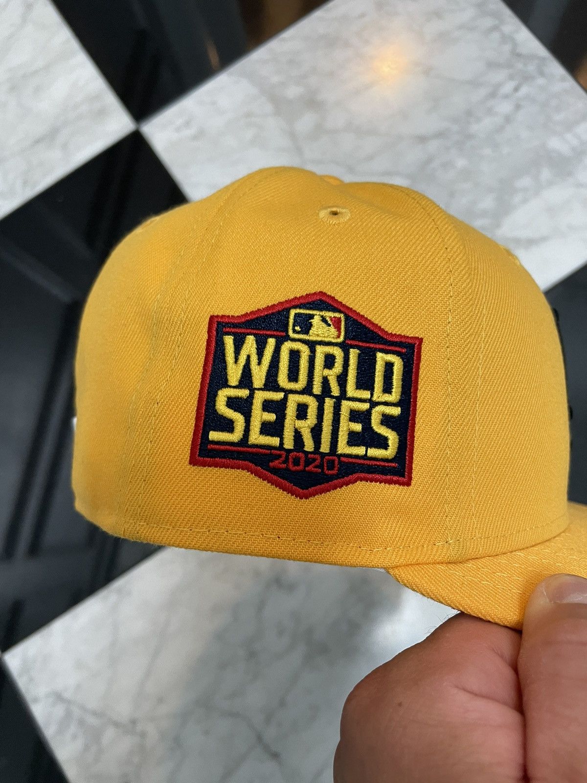 New Era 🔥 Exclusive Dodgers fitted size 6 7/8 Size ONE SIZE - 2 Thumbnail