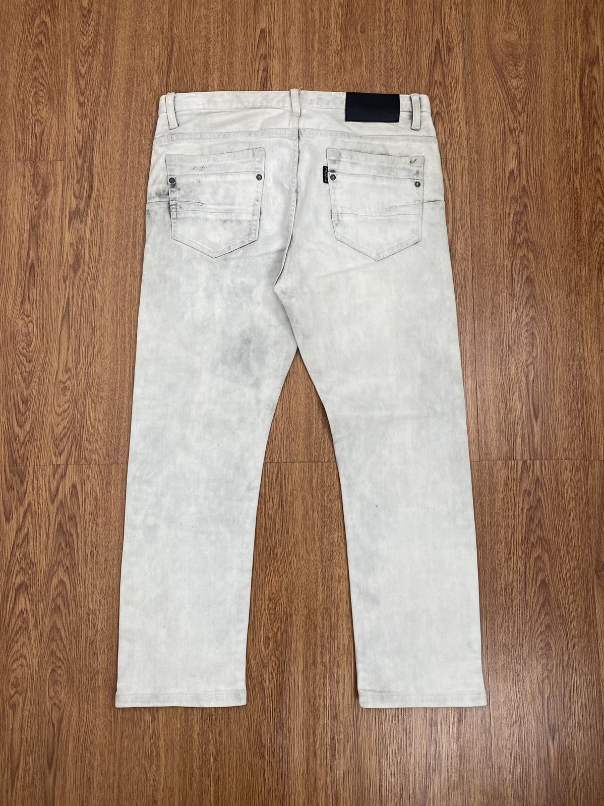 If Six Was Nine Tornado mart distressed bleached jeans Size US 32 / EU 48 - 1 Thumbnail