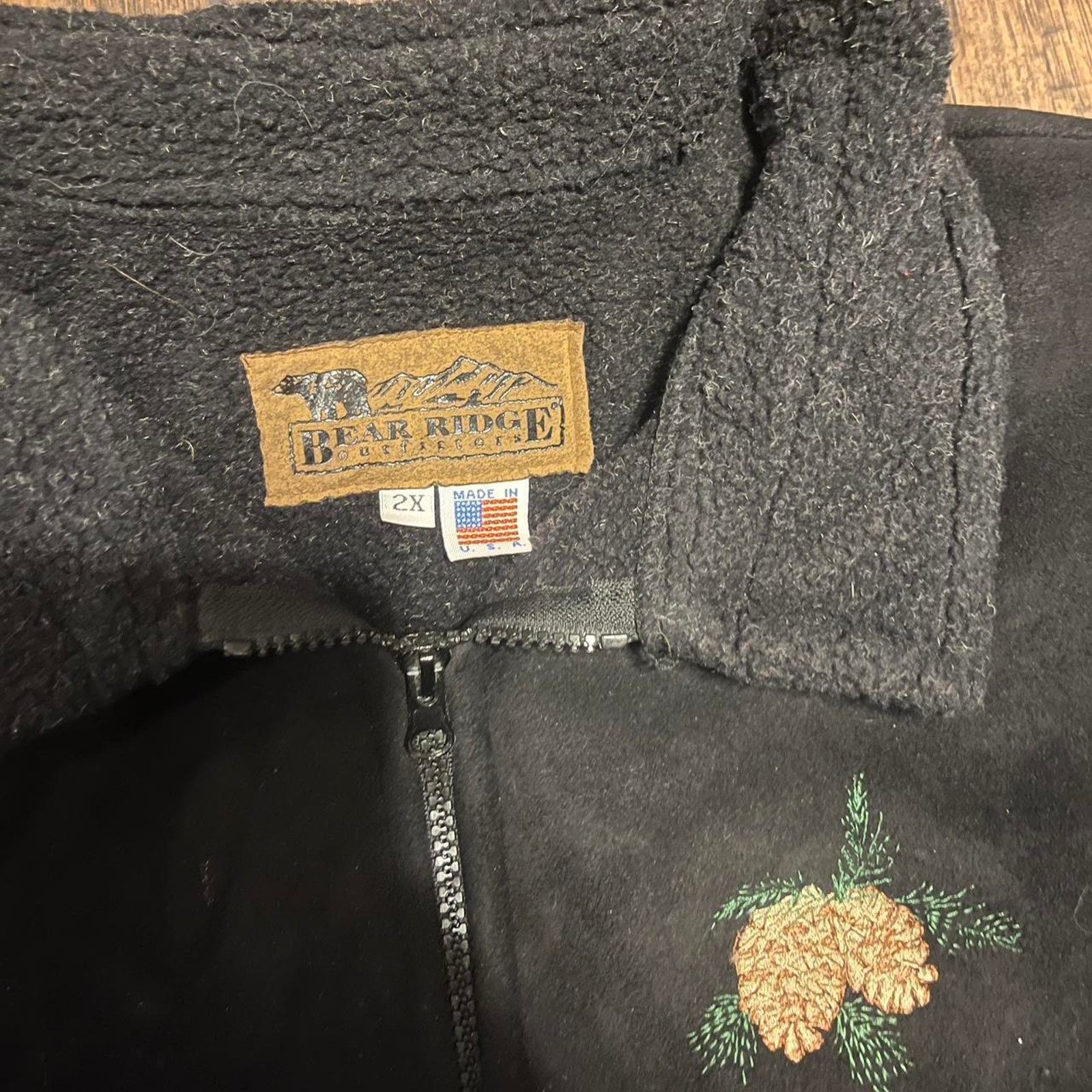 Vintage Vintage Back Bear Ridge Suede Zipup Coat Size XXL / US 16-18 / IT 52-54 - 2 Thumbnail
