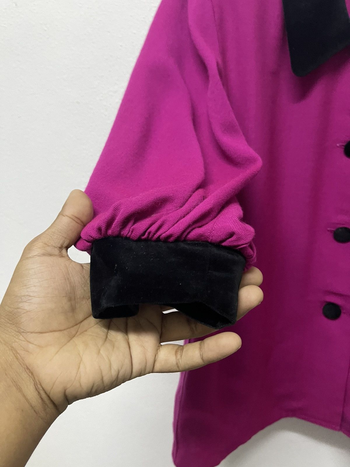 Yves Saint Laurent 1990s YVES SAINT LAURENT MAGENTA BLOUSE VELVET COLLAR RARE Size M / US 6-8 / IT 42-44 - 4 Thumbnail