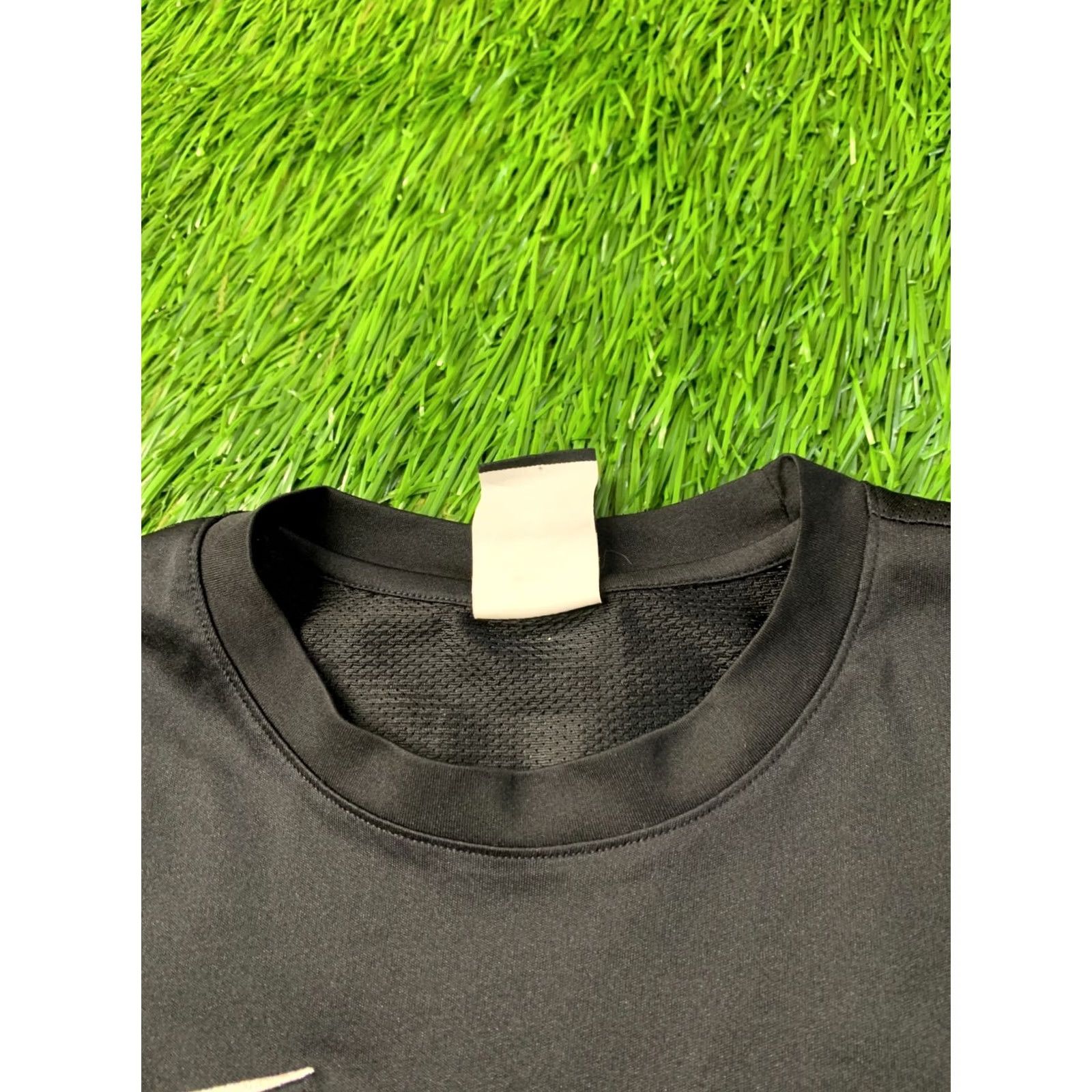 Nike Nike Dri-FIT Shirt Men 2016 Academy Football Jersey Tee Size S Black and White Nike Dri-FIT 2016 Soccer Shirt Mens Size US S / EU 44-46 / 1 - 5 Thumbnail