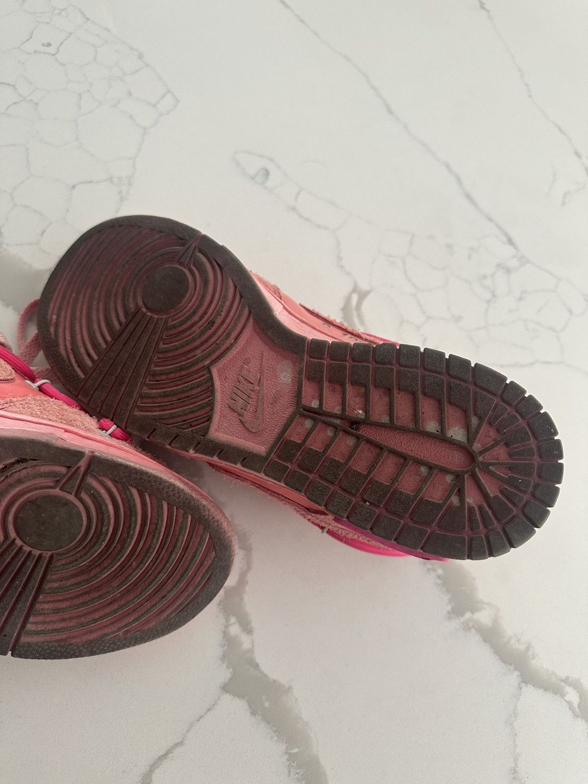 Nike × Off-White Cherry Blossom Dunks Lot 15 of 50 Size US 9 / EU 42 - 13 Thumbnail