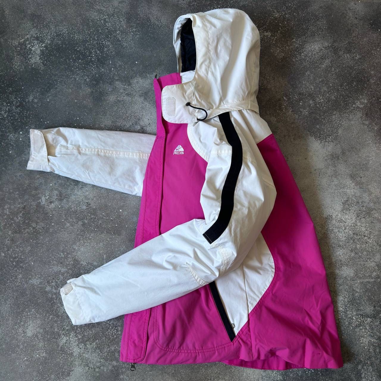image of 00’S Nike Acg Vintage Multipocket 3-In-1 Ski Jacket in Pink, Women's (Size Medium)