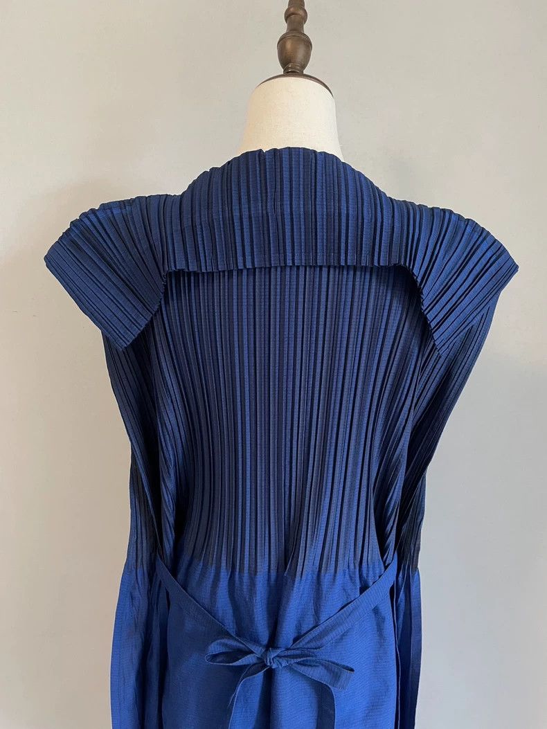 Other Issey Miyake size:2 A deep blue navy lapel mainline dress Size XS / US 0-2 / IT 36-38 - 2 Thumbnail