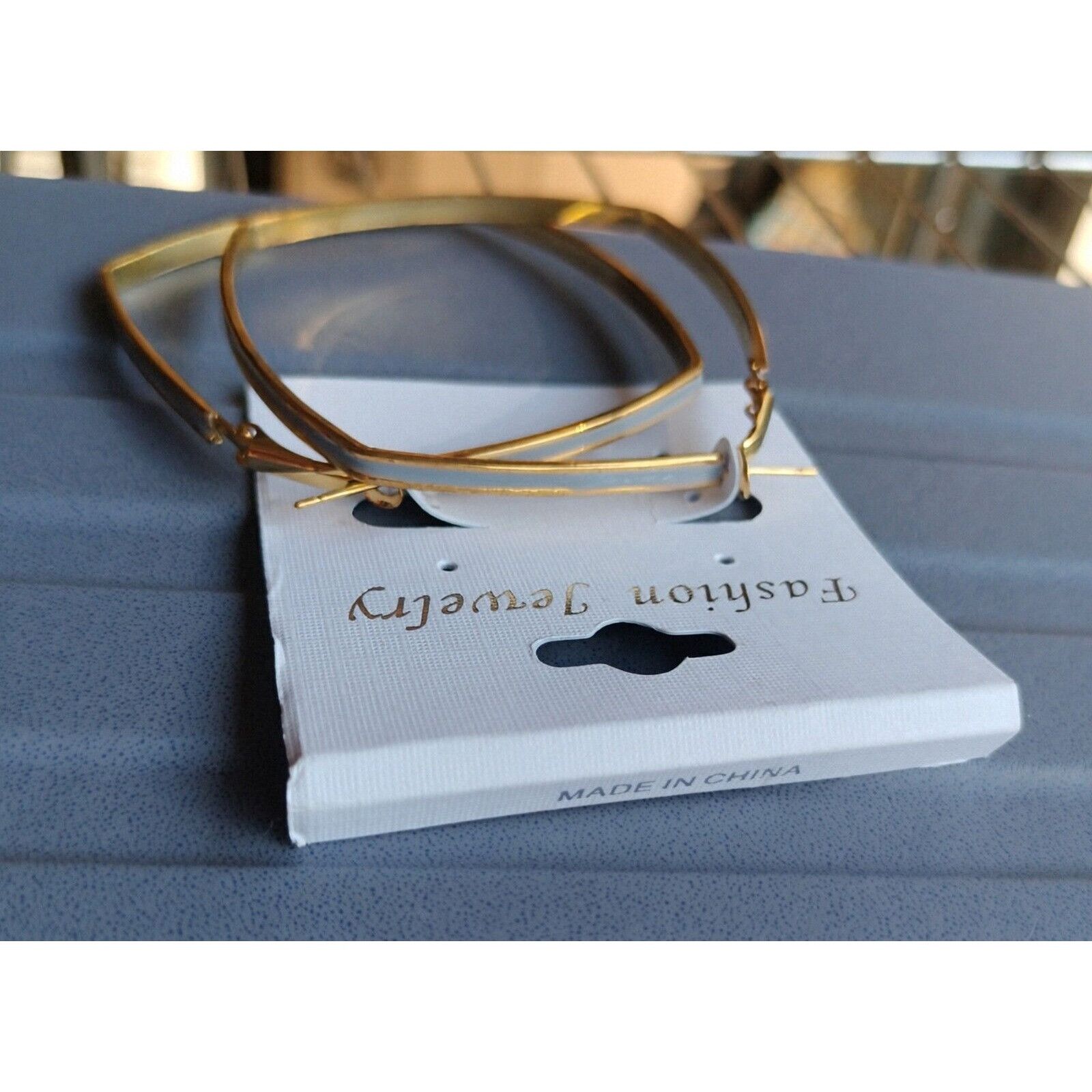 Other Hoop Earrings Gold Tone Fashion Jewelry Eggshell White Light Size ONE SIZE - 15 Thumbnail